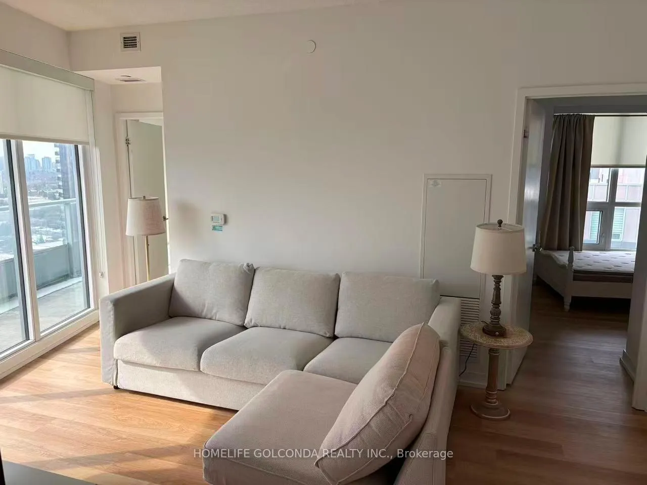 Photo 3 of Unit 3308, 117 Mcmahon Drive, North York, Bayview Village — HOMEH