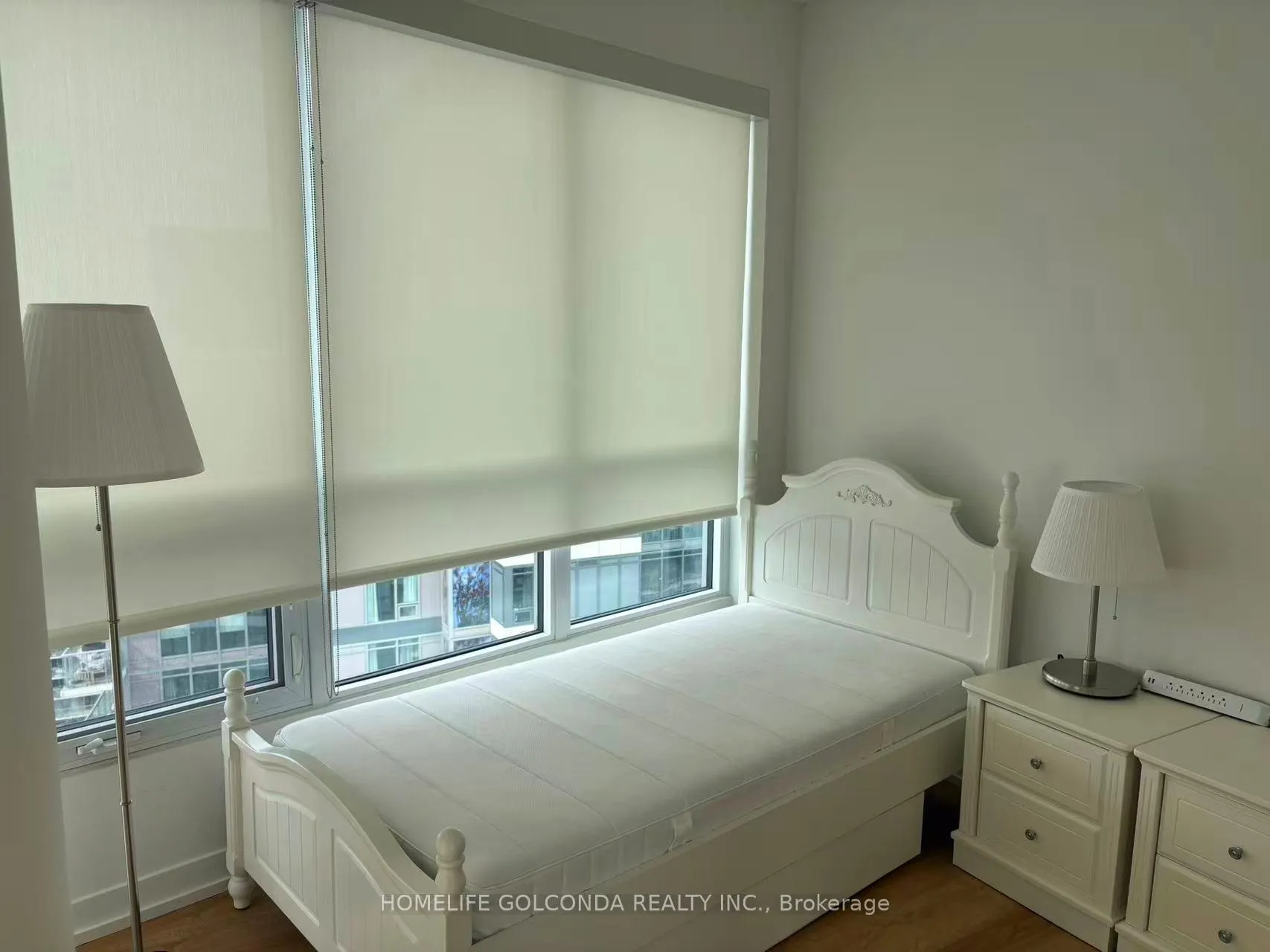 Photo 5 of Unit 3308, 117 Mcmahon Drive, North York, Bayview Village — HOMEH