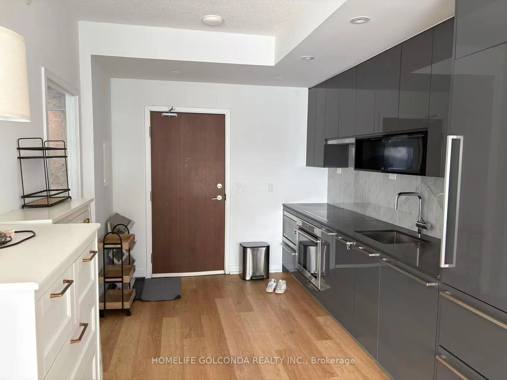 Photo 8 of Unit 3308, 117 Mcmahon Drive, North York, Bayview Village — HOMEH
