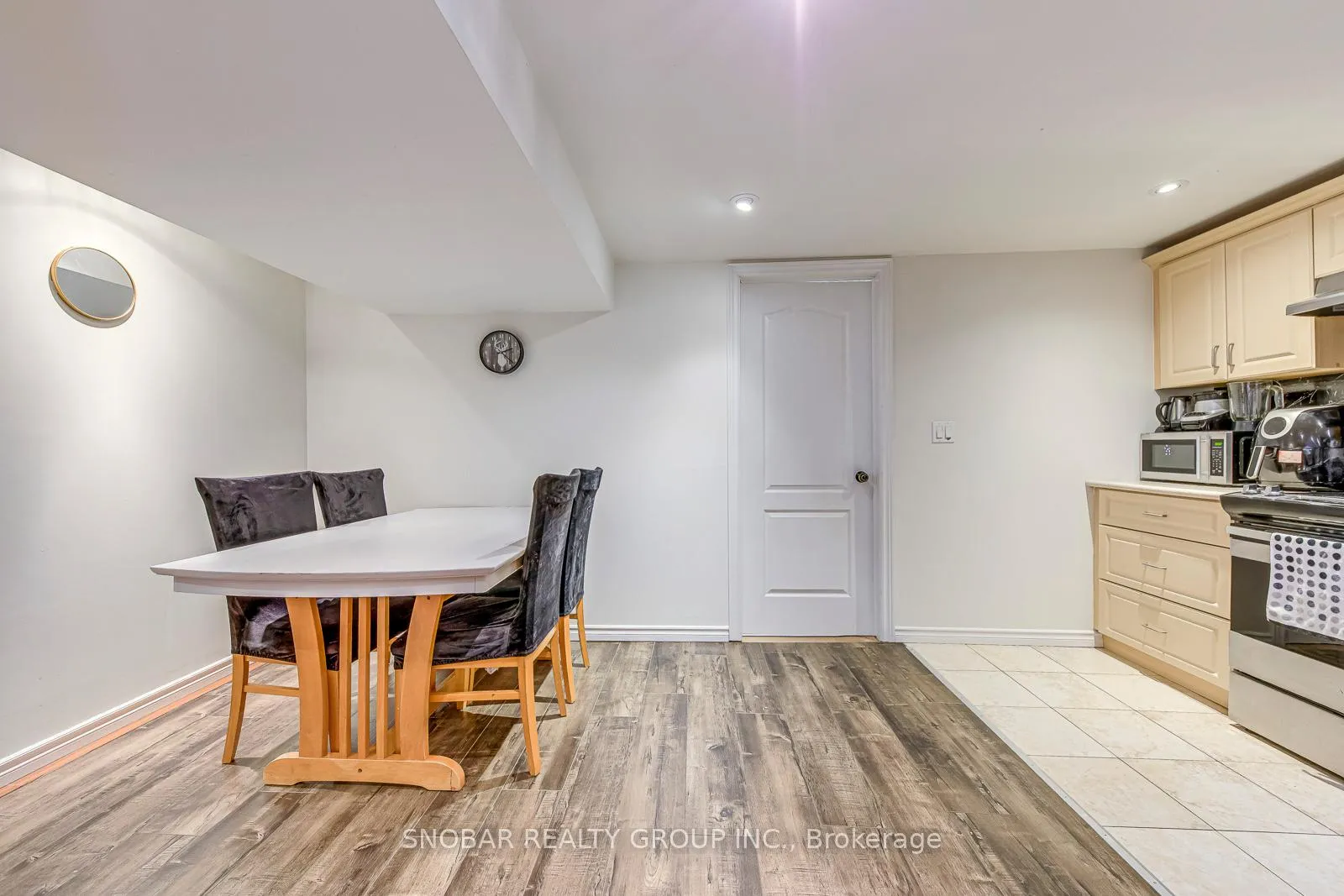 Photo 17 of 22 Coolhurst Drive, Etobicoke, Rexdale-Kipling — HOMEH