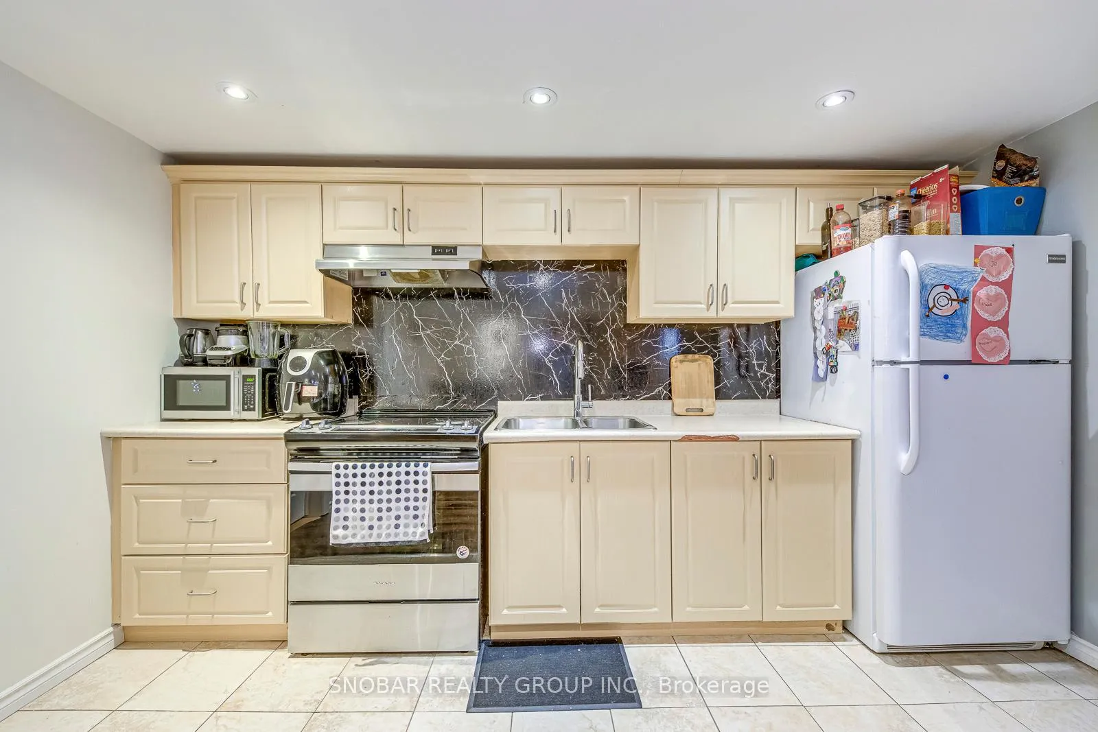Photo 19 of 22 Coolhurst Drive, Etobicoke, Rexdale-Kipling — HOMEH