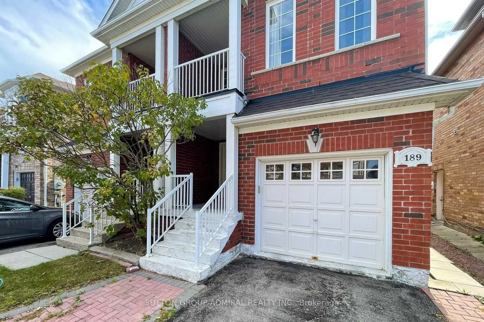 Front of Unit Main, 189 Warwick Crescent