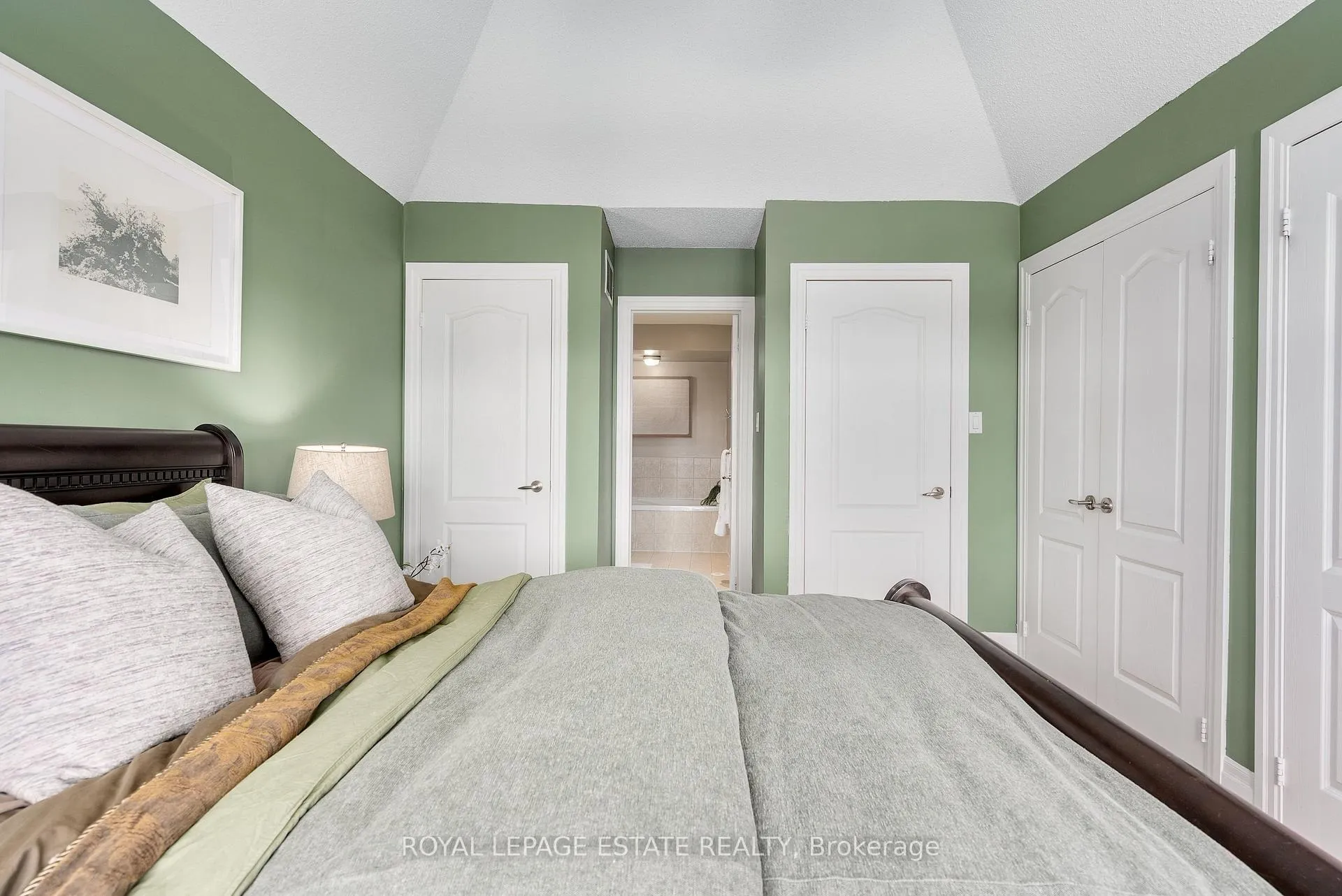Photo 28 of 120 Clement Road, Etobicoke, Willowridge-Martingrove-Richview — HOMEH