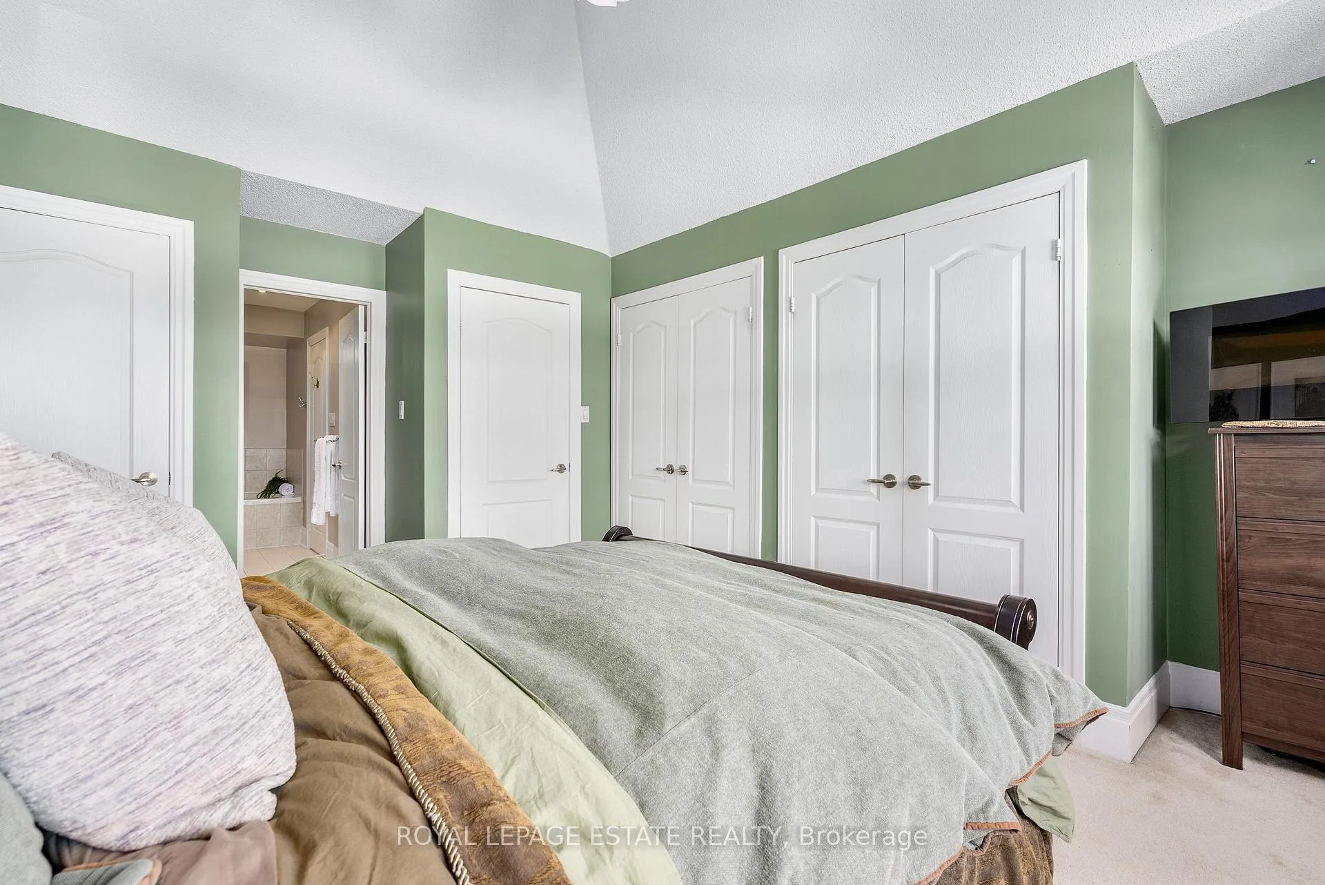 Photo 29 of 120 Clement Road, Etobicoke, Willowridge-Martingrove-Richview — HOMEH
