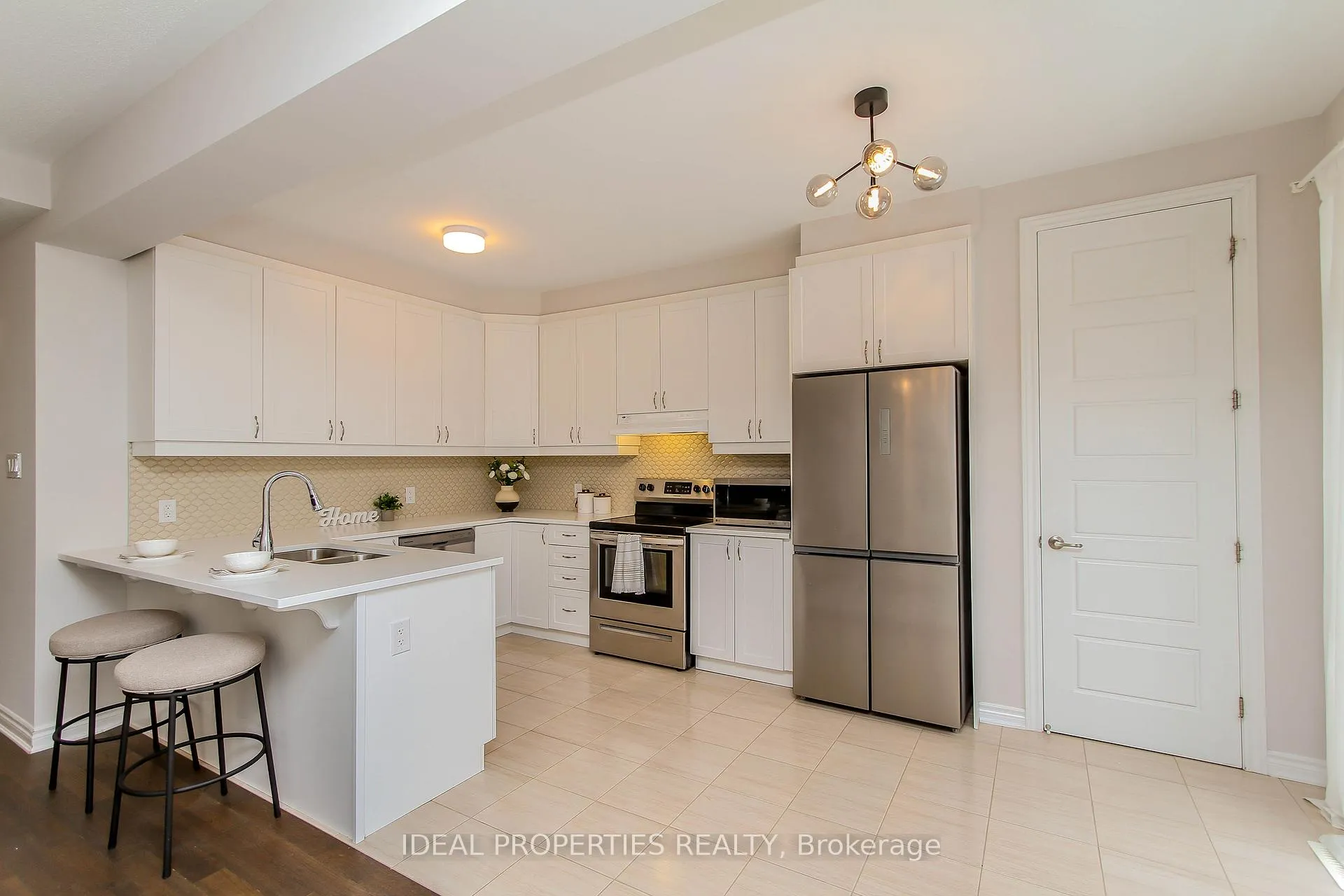 Photo 18 of 703 Derreen Avenue, Ottawa, Stittsville (North) — HOMEH