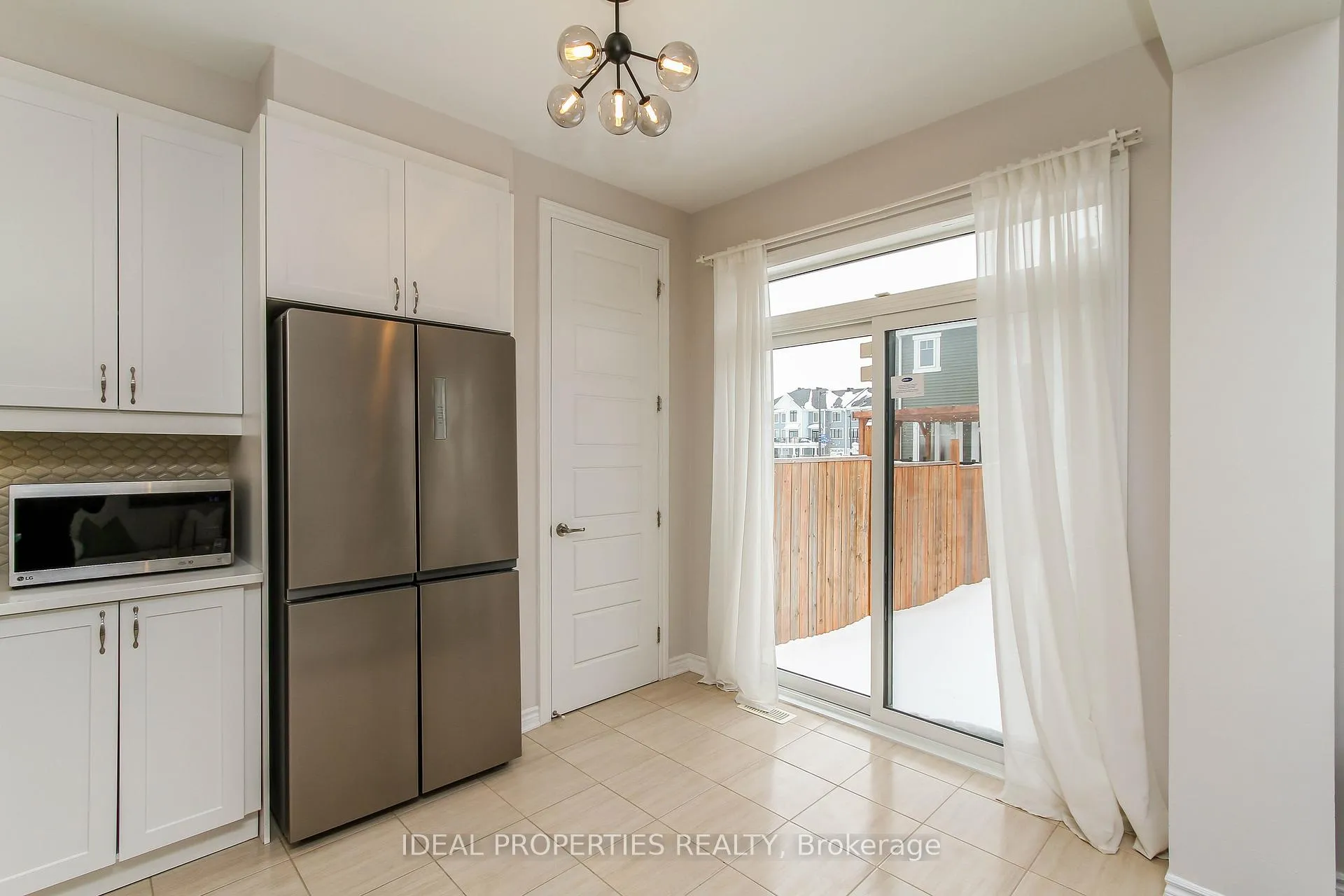 Photo 19 of 703 Derreen Avenue, Ottawa, Stittsville (North) — HOMEH
