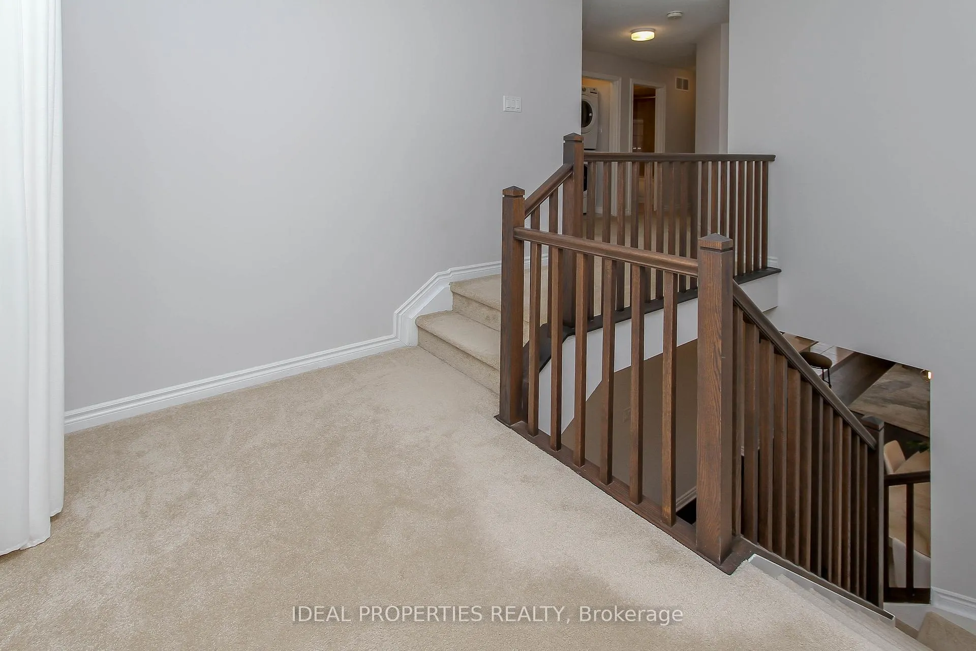 Photo 24 of 703 Derreen Avenue, Ottawa, Stittsville (North) — HOMEH