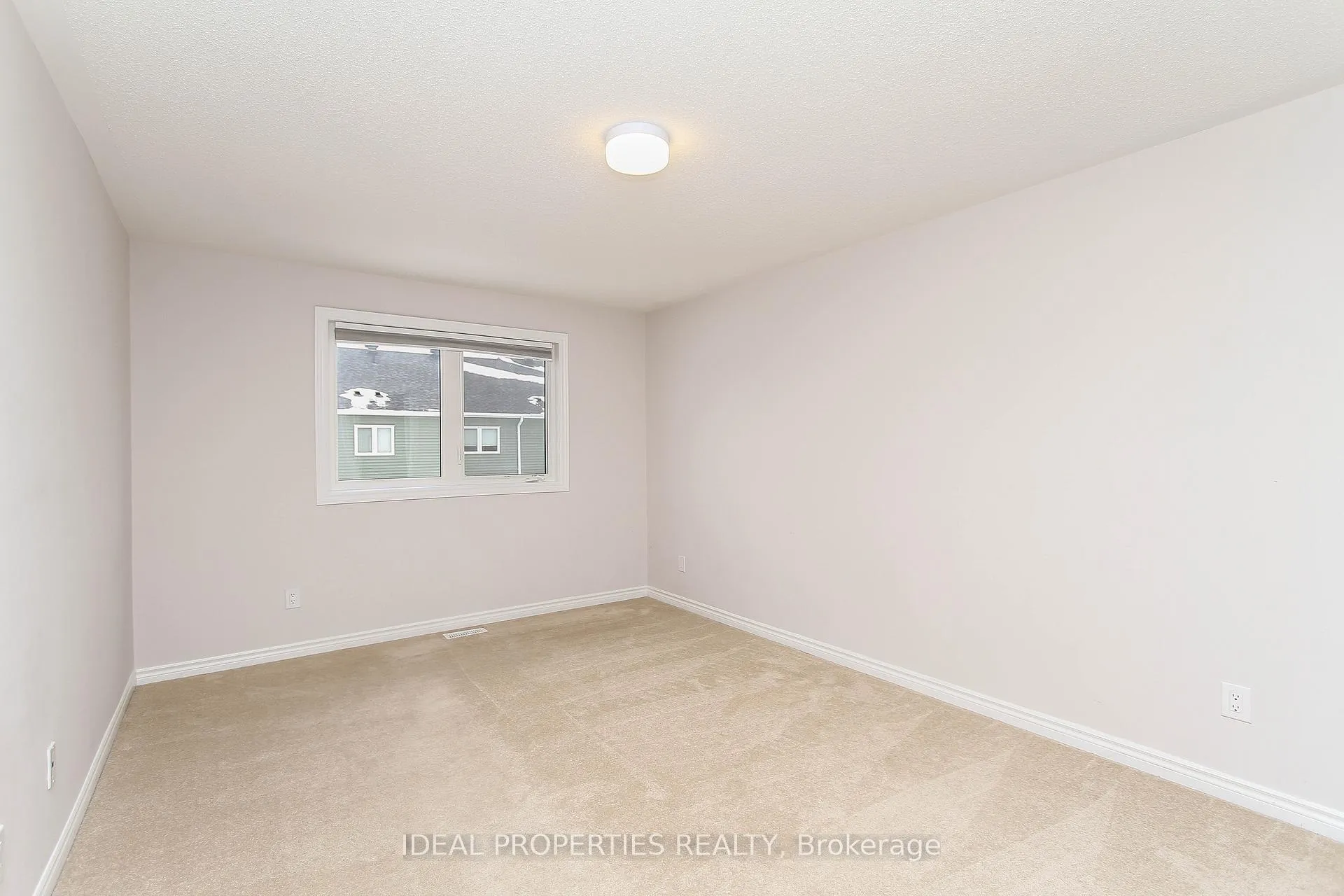 Photo 29 of 703 Derreen Avenue, Ottawa, Stittsville (North) — HOMEH