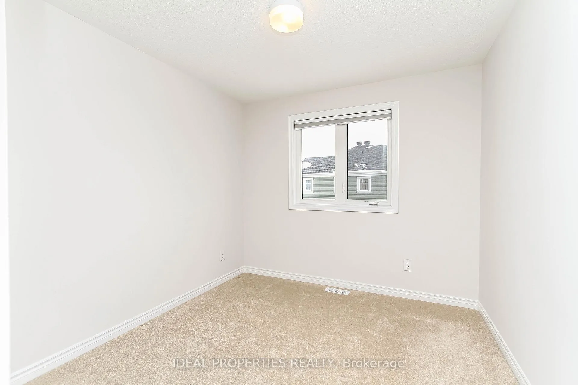 Photo 35 of 703 Derreen Avenue, Ottawa, Stittsville (North) — HOMEH