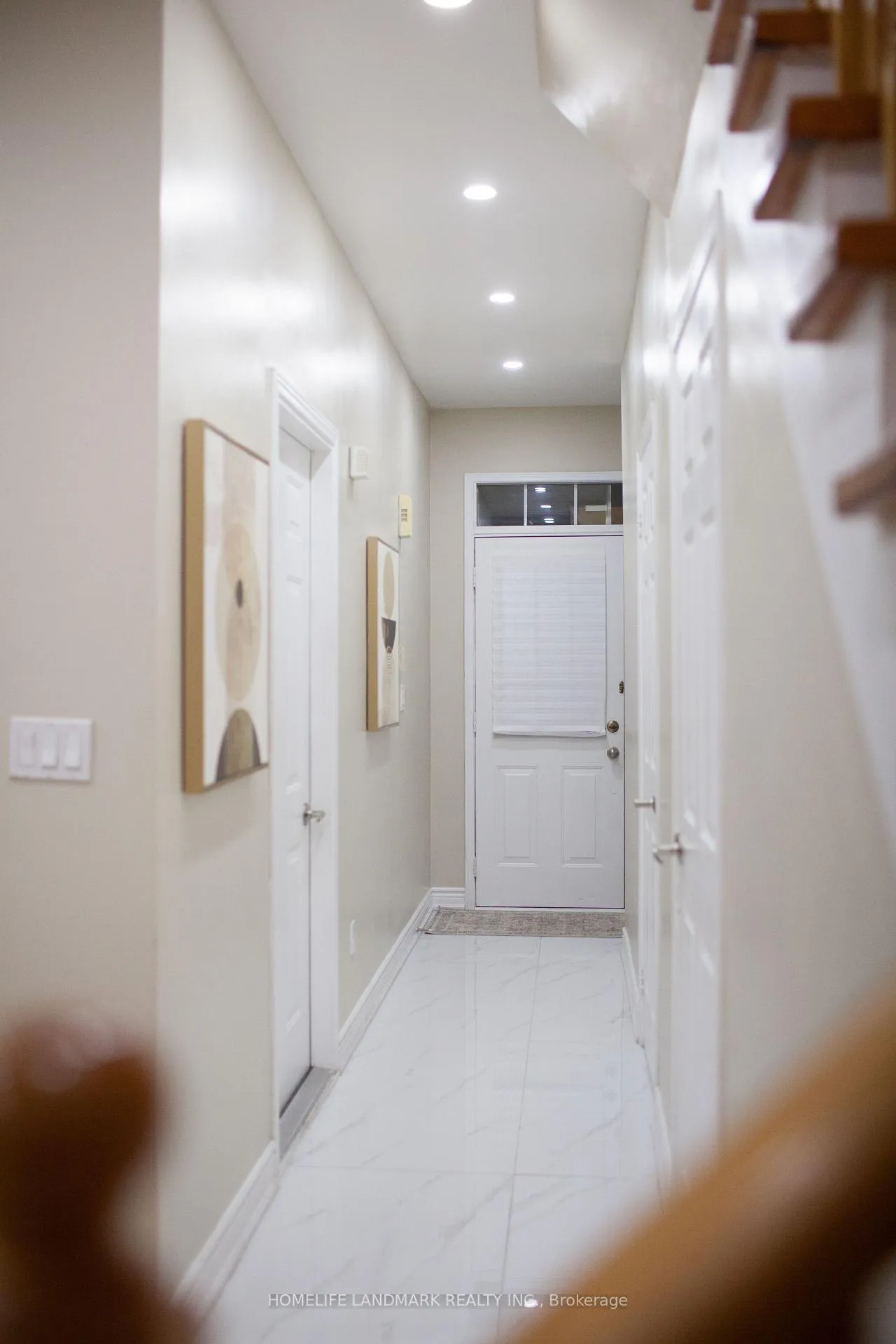 Photo 3 of 24 Cherryplum Way, Brampton, Bramalea North Industrial — HOMEH