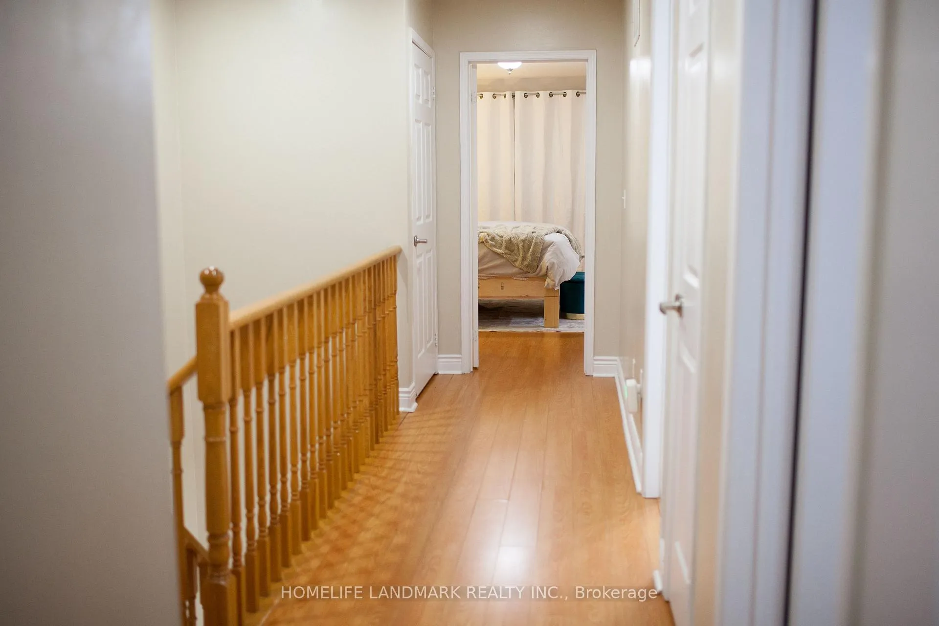 Photo 25 of 24 Cherryplum Way, Brampton, Bramalea North Industrial — HOMEH