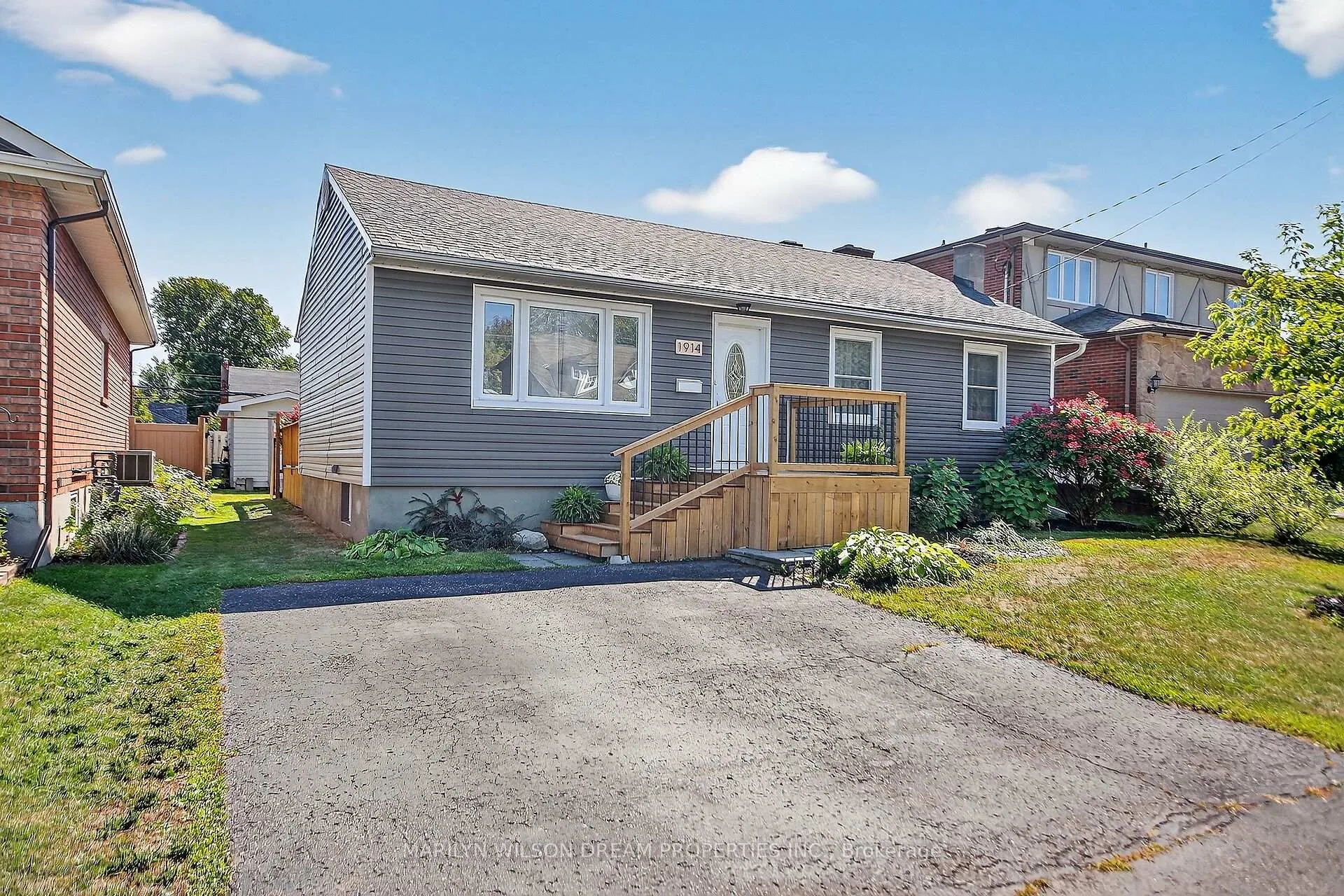 Photo 3 of 1914 Rosebella Avenue, Ottawa, Blossom Park/Leitrim — HOMEH
