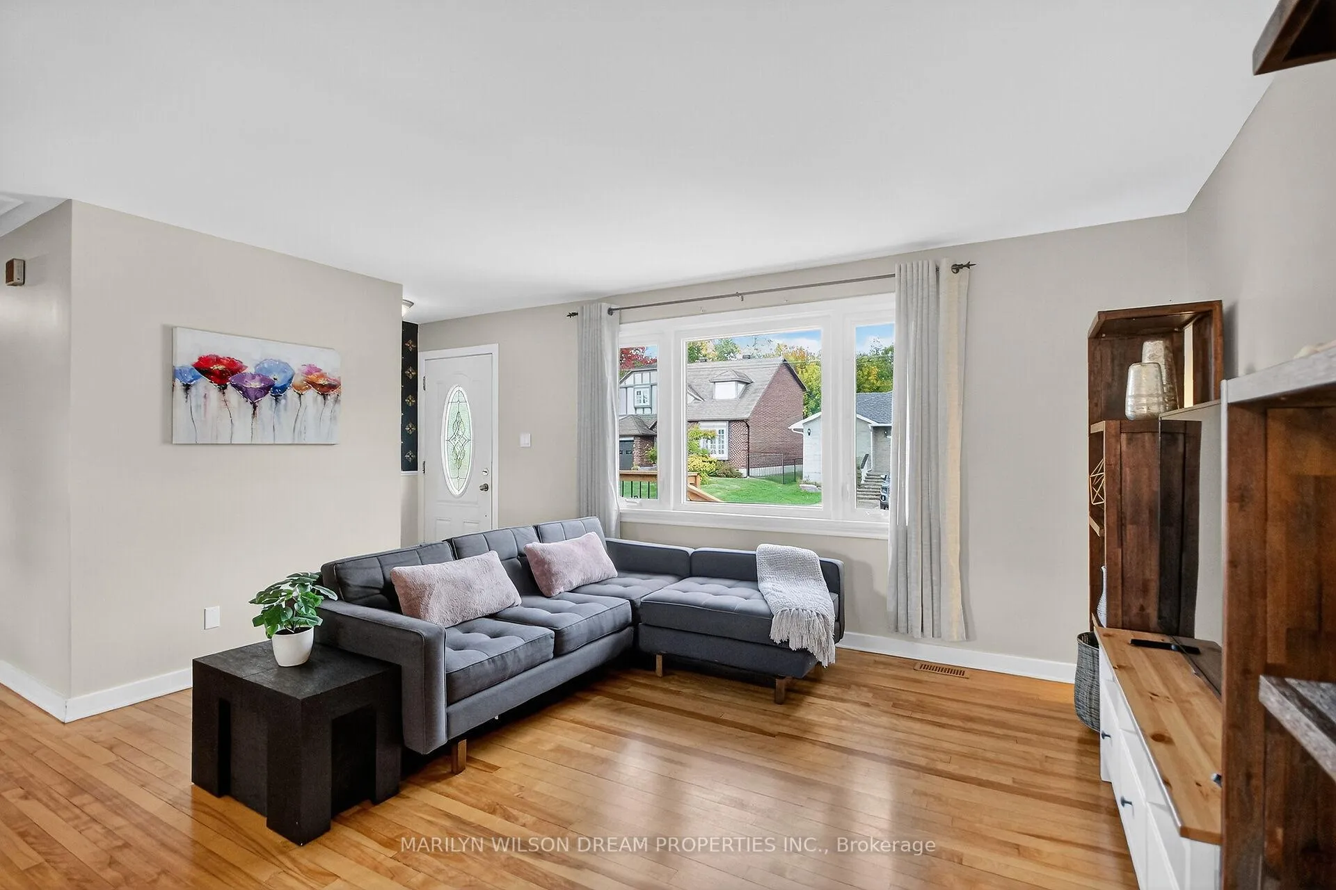Photo 5 of 1914 Rosebella Avenue, Ottawa, Blossom Park/Leitrim — HOMEH