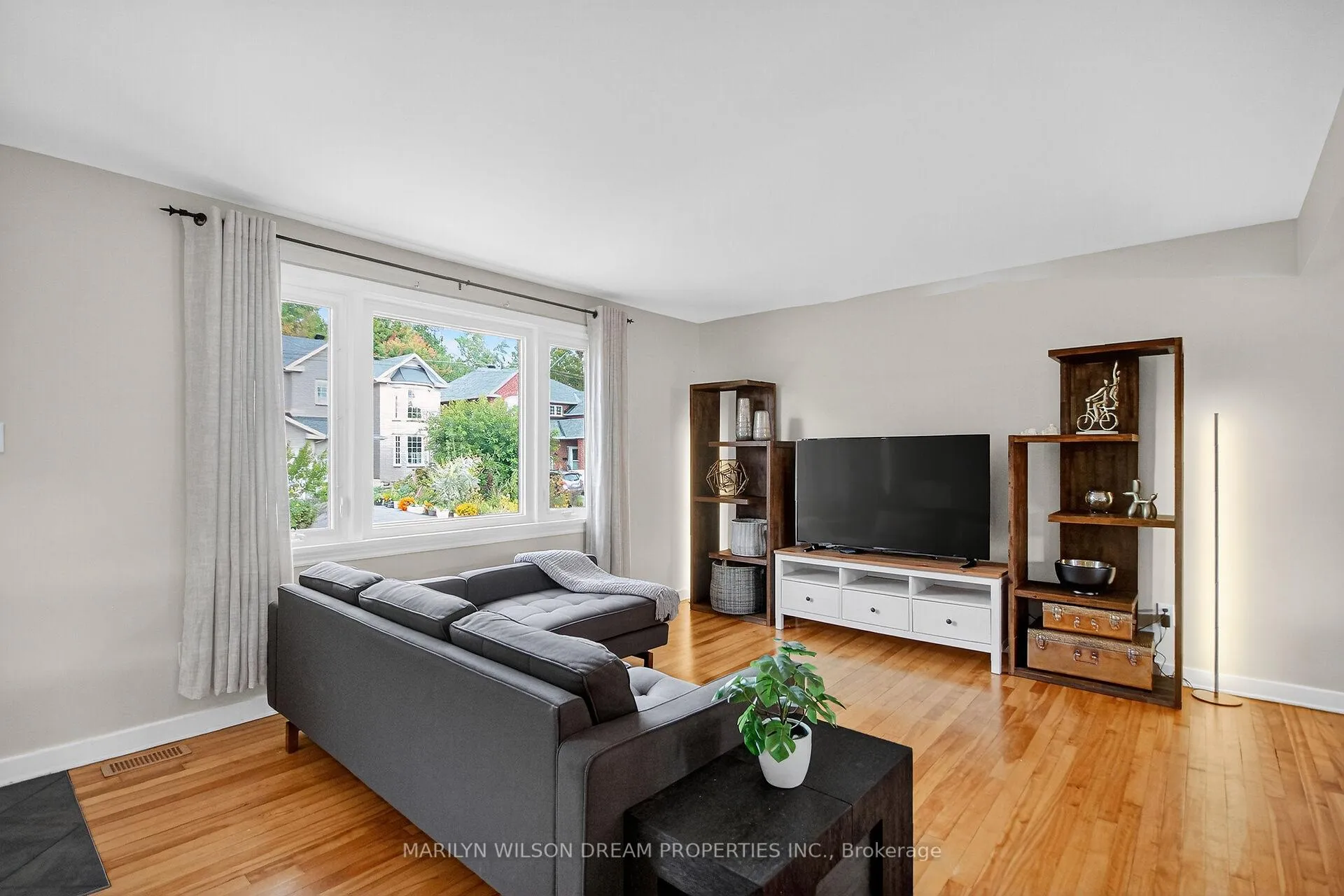 Photo 8 of 1914 Rosebella Avenue, Ottawa, Blossom Park/Leitrim — HOMEH