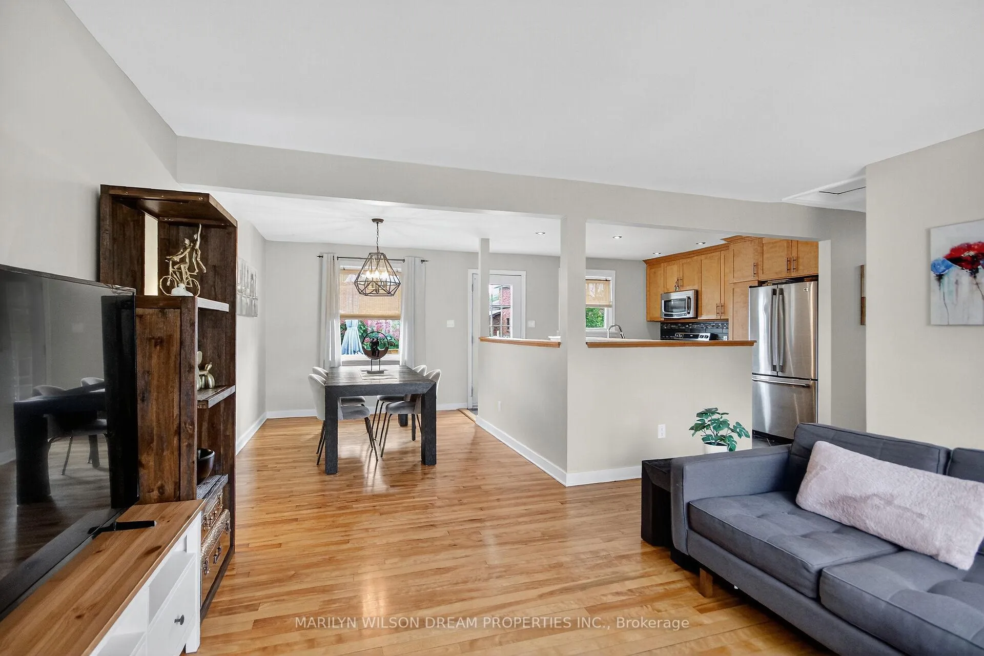 Photo 10 of 1914 Rosebella Avenue, Ottawa, Blossom Park/Leitrim — HOMEH