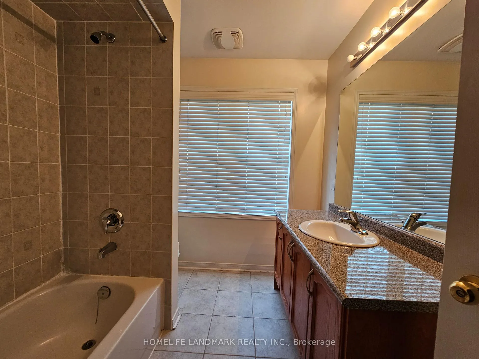 Photo 7 of 19 Voysey Way, Markham, Cedarwood — HOMEH