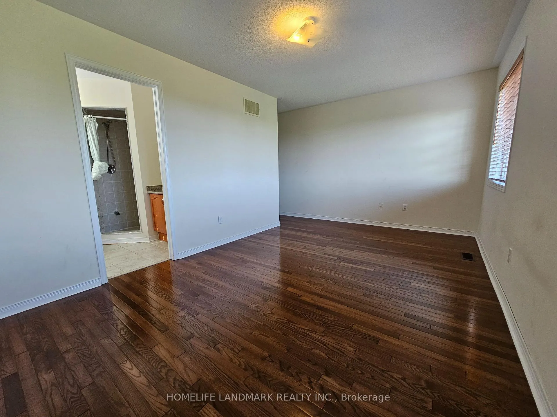 Photo 10 of 19 Voysey Way, Markham, Cedarwood — HOMEH