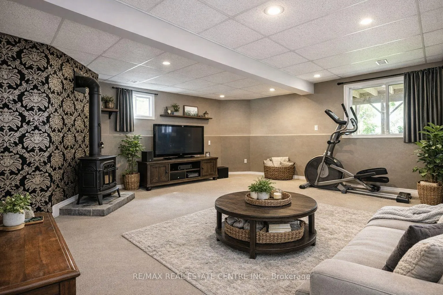 Photo 11 of 103 Armeda Clow Crescent, Essa, Angus — HOMEH