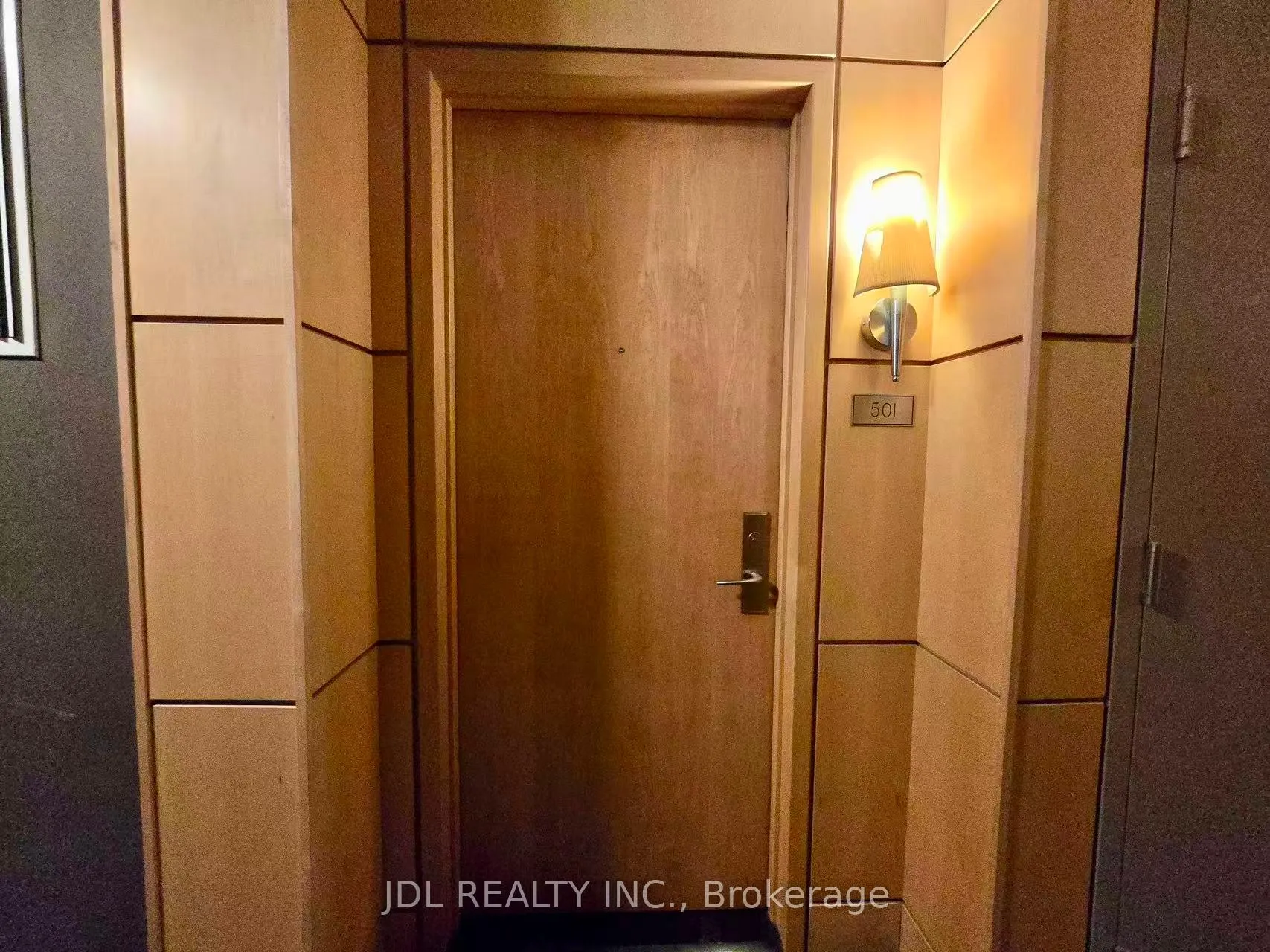Photo 3 of Unit 501, 62 Suncrest Boulevard, Markham, Commerce Valley — HOMEH