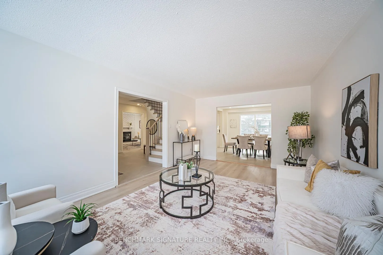 Photo 5 of 115 Simonston Boulevard, Markham, German Mills — HOMEH