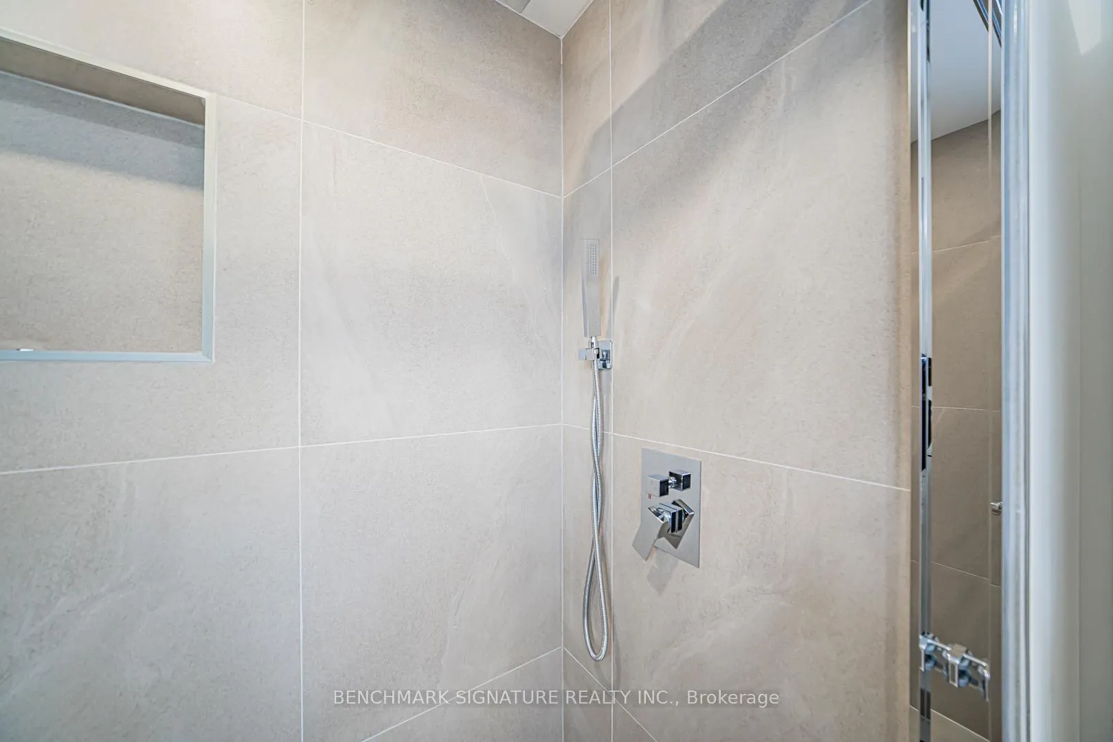 Photo 24 of 115 Simonston Boulevard, Markham, German Mills — HOMEH