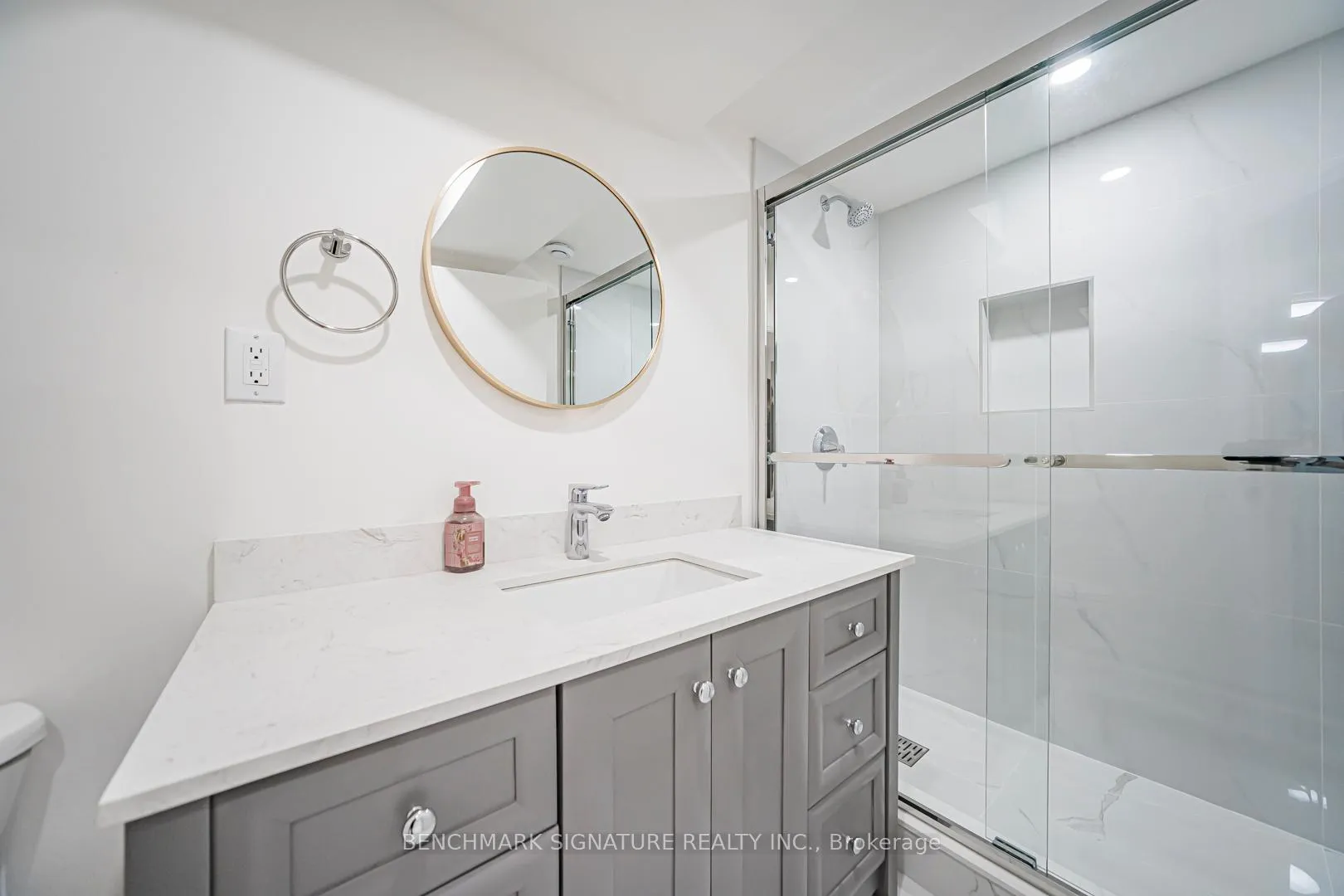 Photo 41 of 115 Simonston Boulevard, Markham, German Mills — HOMEH
