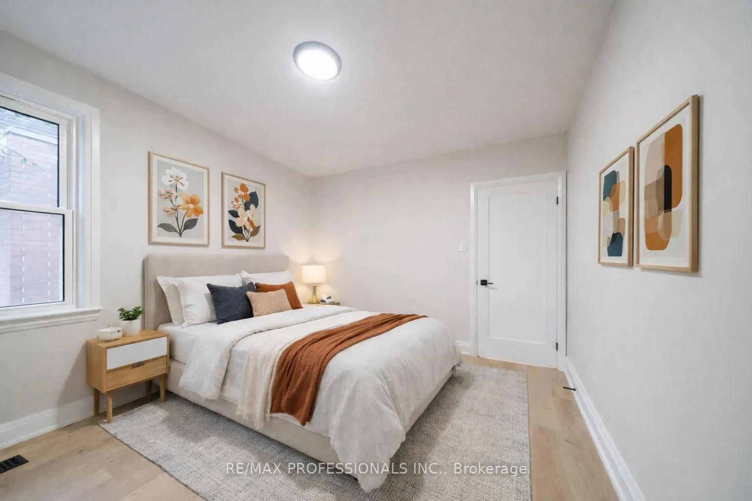 Photo 21 of 370 Delaware Avenue, Burlington, Brant — HOMEH