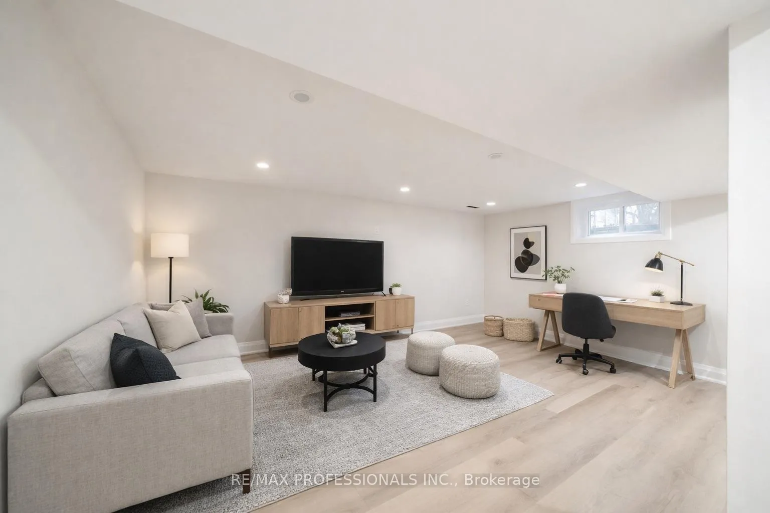 Photo 28 of 370 Delaware Avenue, Burlington, Brant — HOMEH