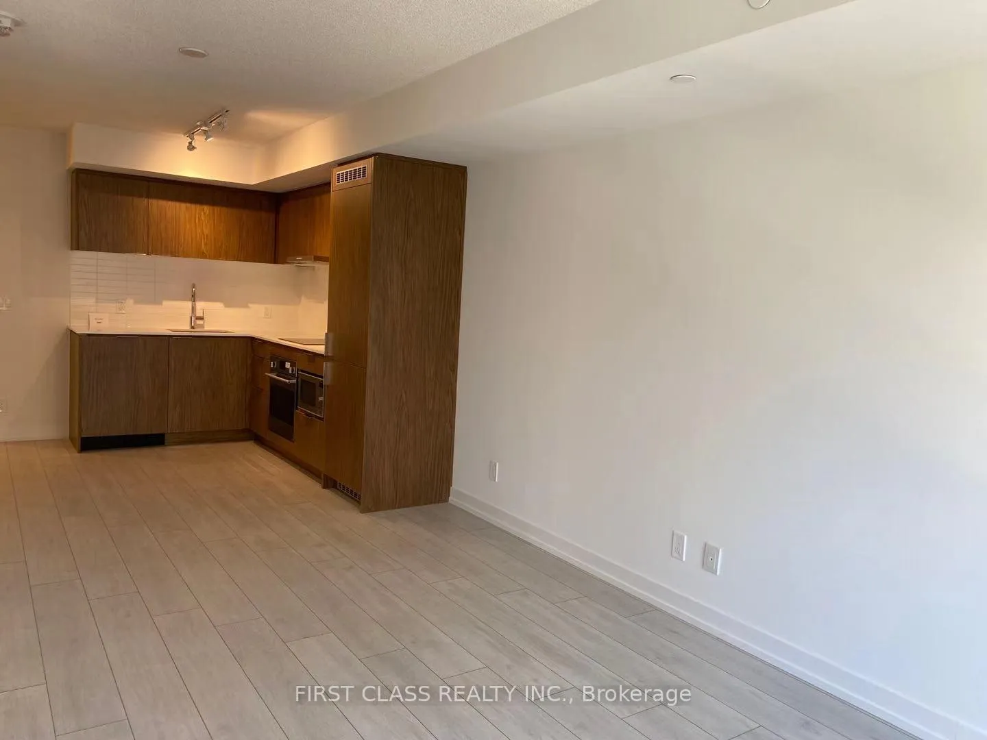 Photo 4 of Unit 310, 60 Shuter Street, Toronto, Church-Yonge Corridor — HOMEH