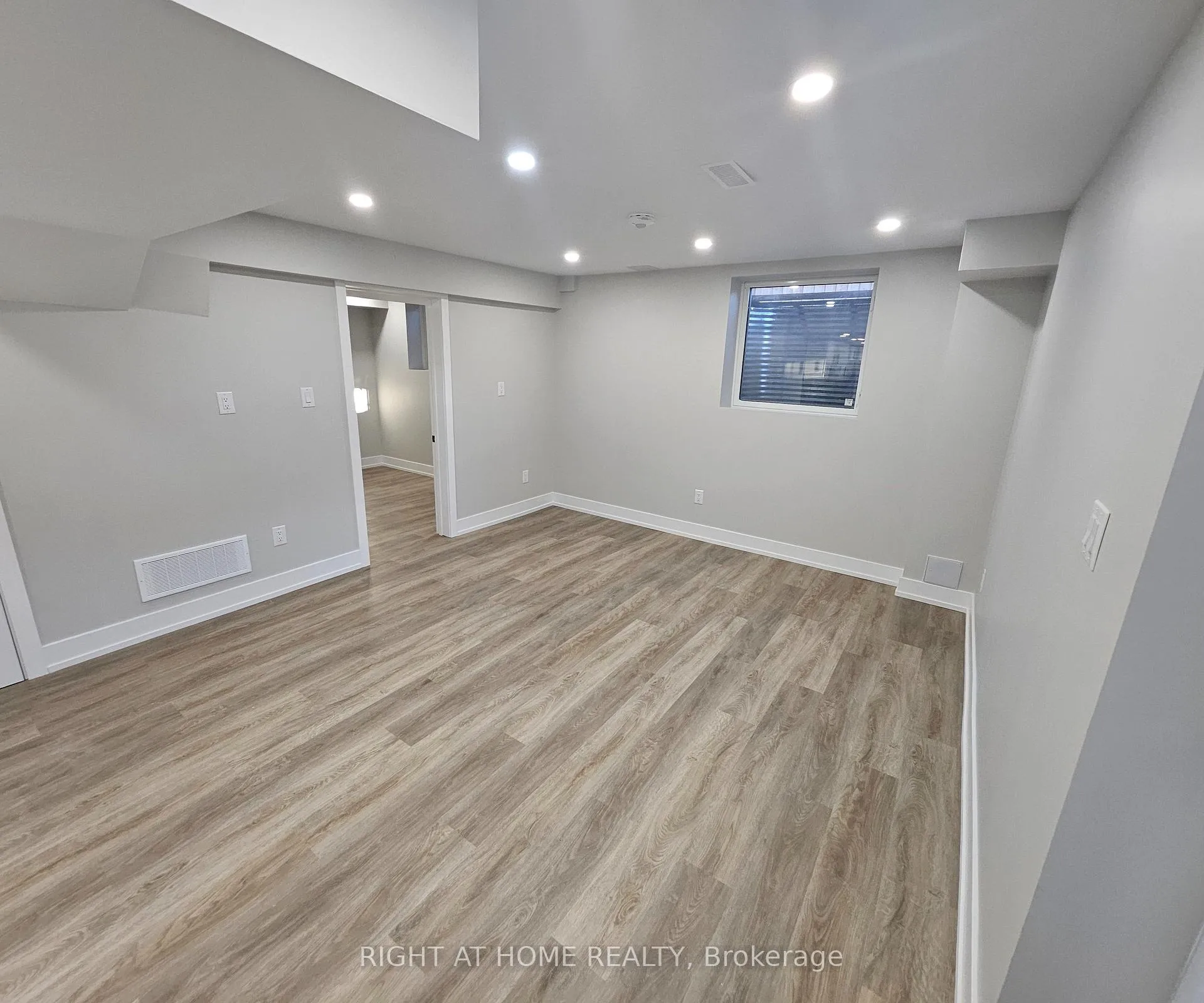 Photo 4 of Unit Lower, 852 Aspen Terrace, Milton, Cobban — HOMEH