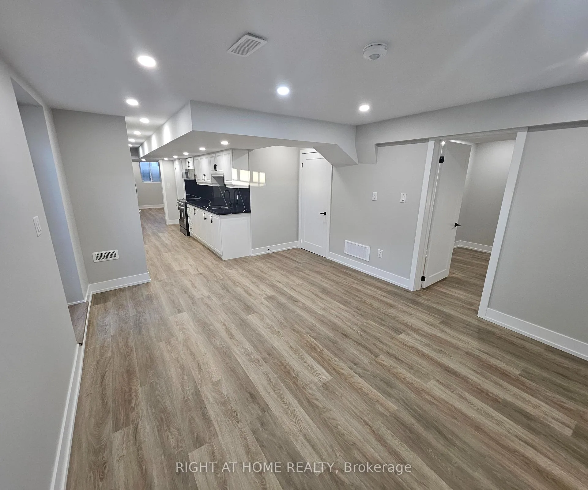 Photo 6 of Unit Lower, 852 Aspen Terrace, Milton, Cobban — HOMEH