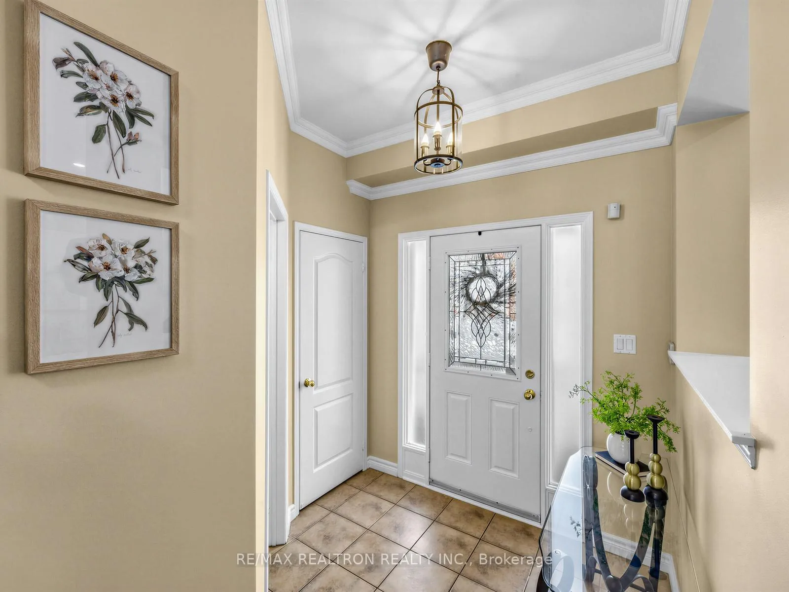 Photo 3 of 9 Winrow Gate, Ajax, Northeast Ajax — HOMEH