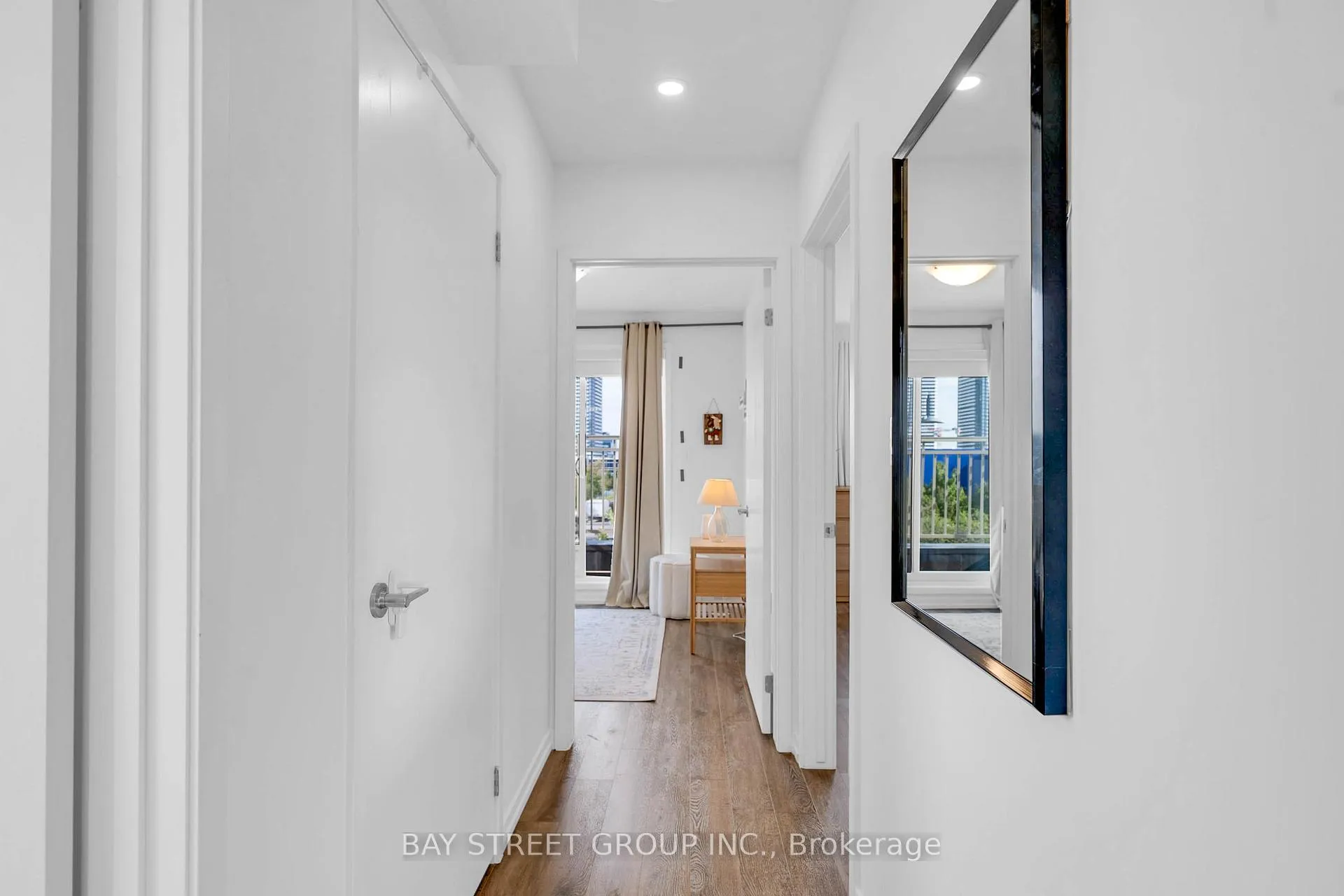 Photo 14 of Unit 268, 150 Honeycrisp Crescent, Vaughan, Vaughan Corporate Centre — HOMEH