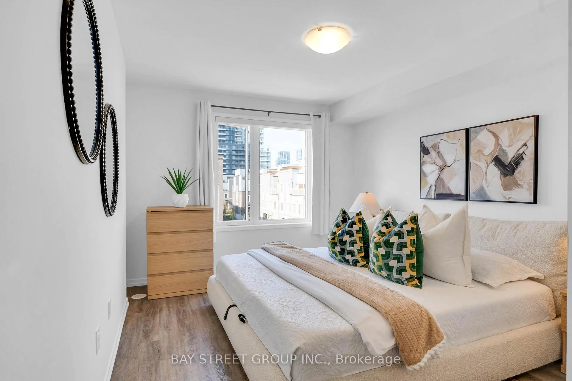 Photo 15 of Unit 268, 150 Honeycrisp Crescent, Vaughan, Vaughan Corporate Centre — HOMEH