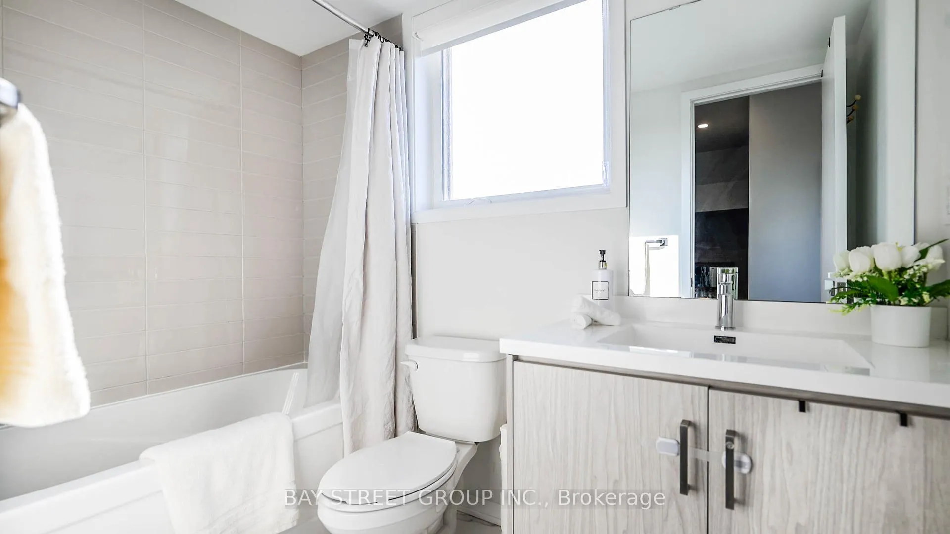 Photo 20 of Unit 268, 150 Honeycrisp Crescent, Vaughan, Vaughan Corporate Centre — HOMEH