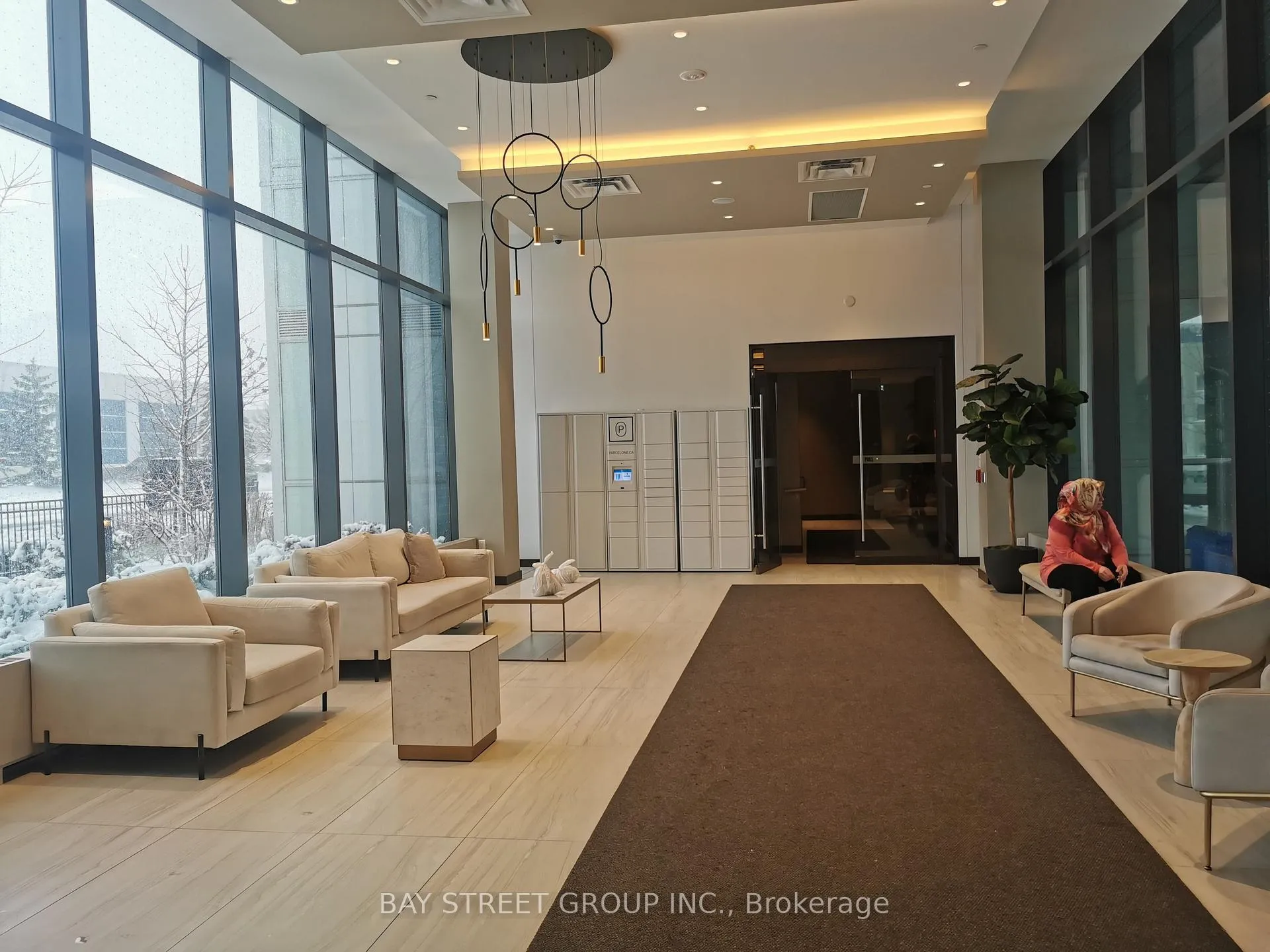 Photo 3 of Unit 701, 10 Honeycrisp Crescent, Vaughan, Vaughan Corporate Centre — HOMEH