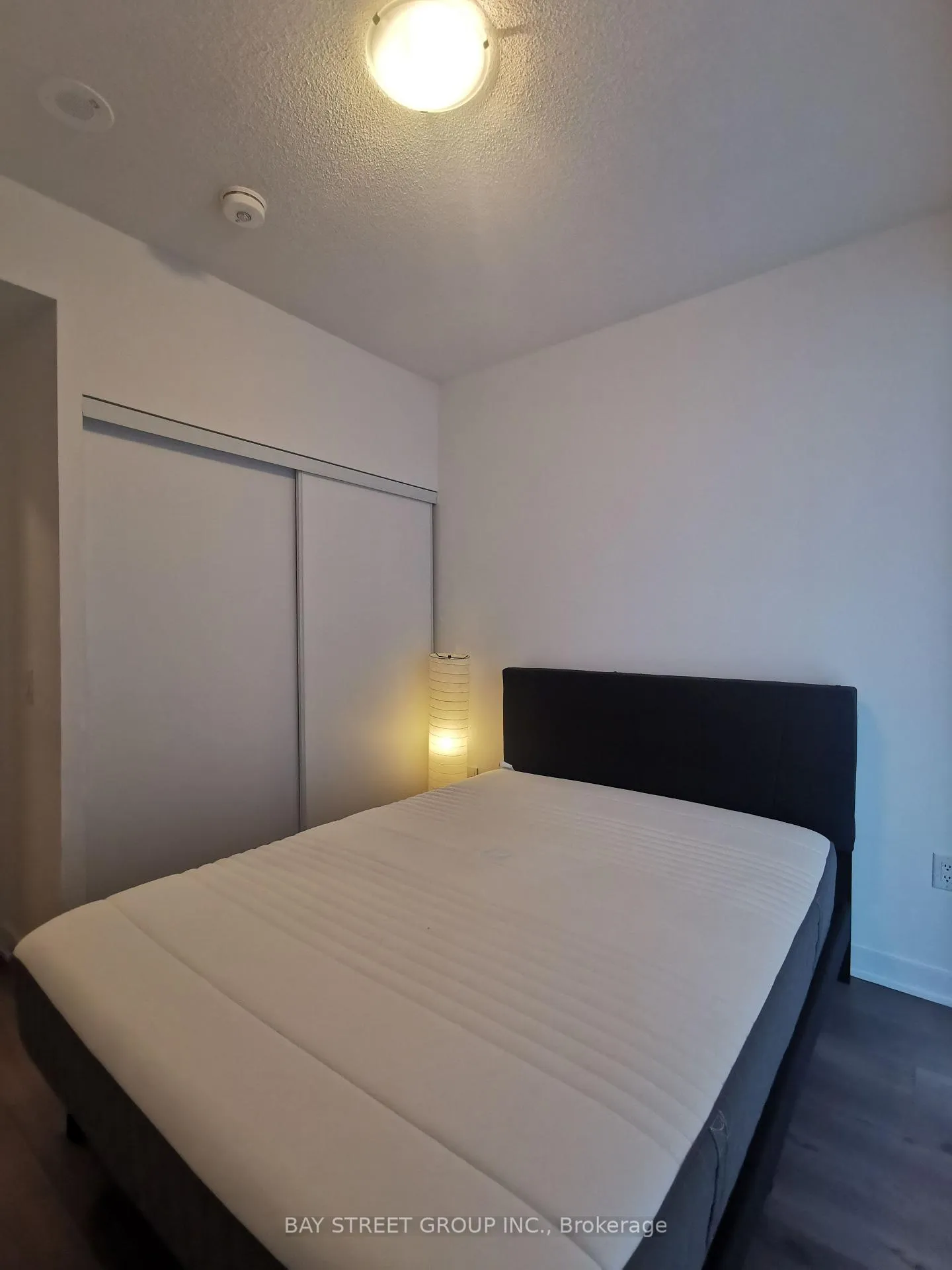 Photo 11 of Unit 701, 10 Honeycrisp Crescent, Vaughan, Vaughan Corporate Centre — HOMEH