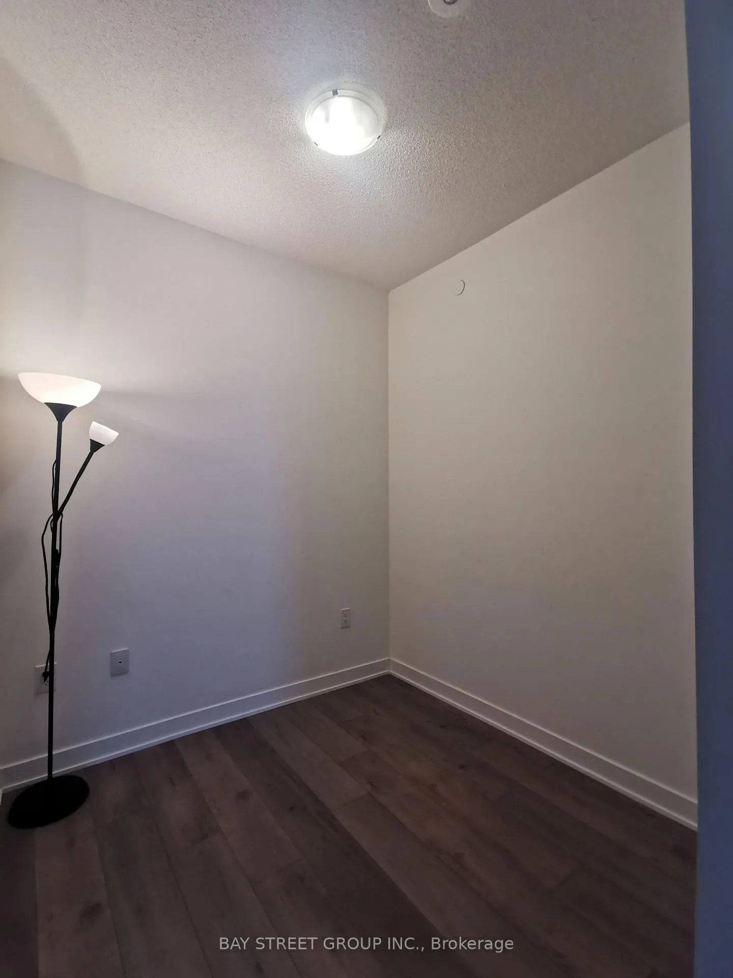 Photo 13 of Unit 701, 10 Honeycrisp Crescent, Vaughan, Vaughan Corporate Centre — HOMEH