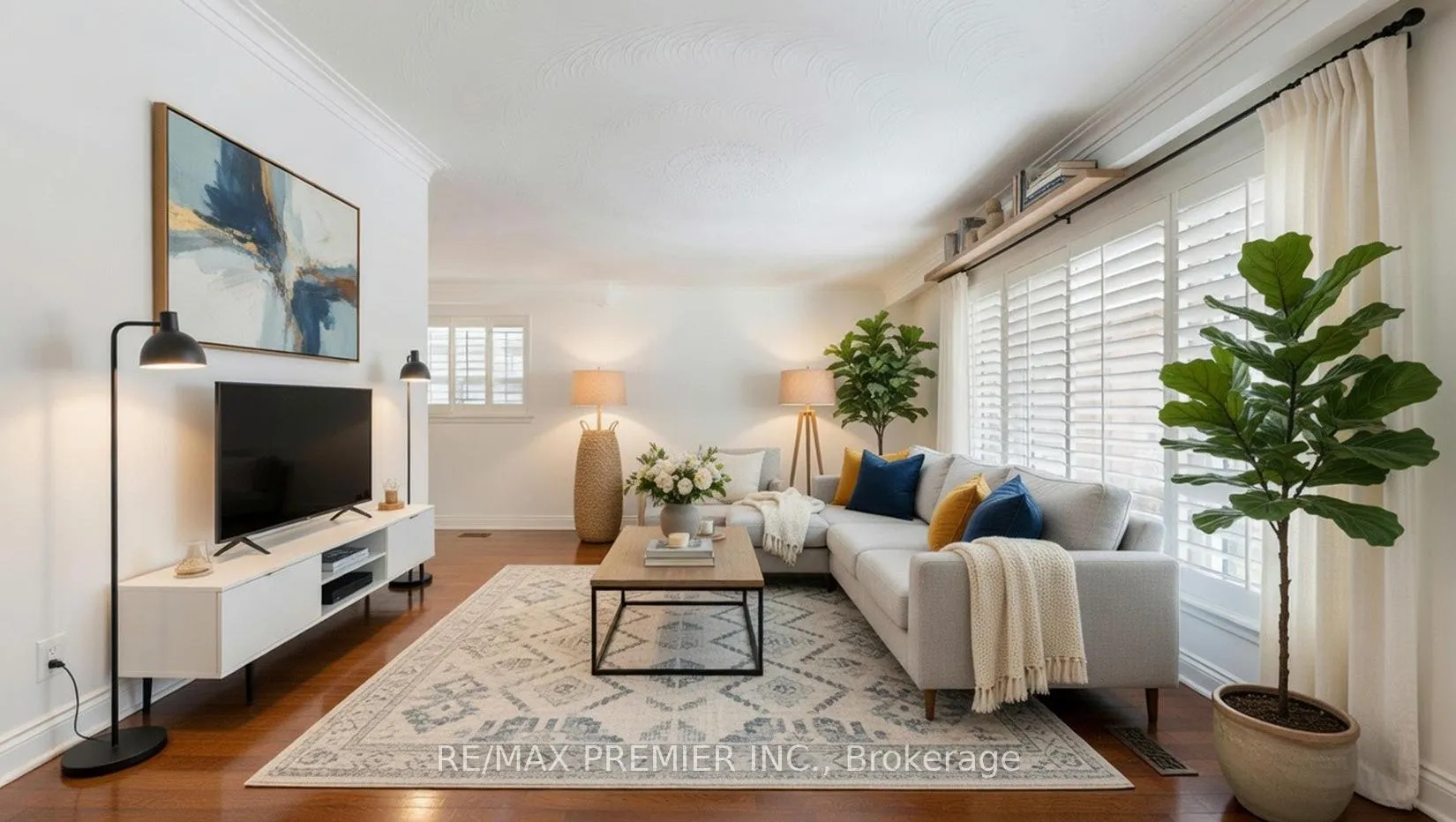 Photo 4 of 160 Verobeach Boulevard, North York, Humbermede — HOMEH