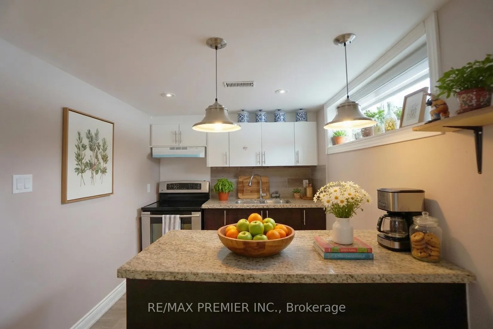 Photo 14 of 160 Verobeach Boulevard, North York, Humbermede — HOMEH