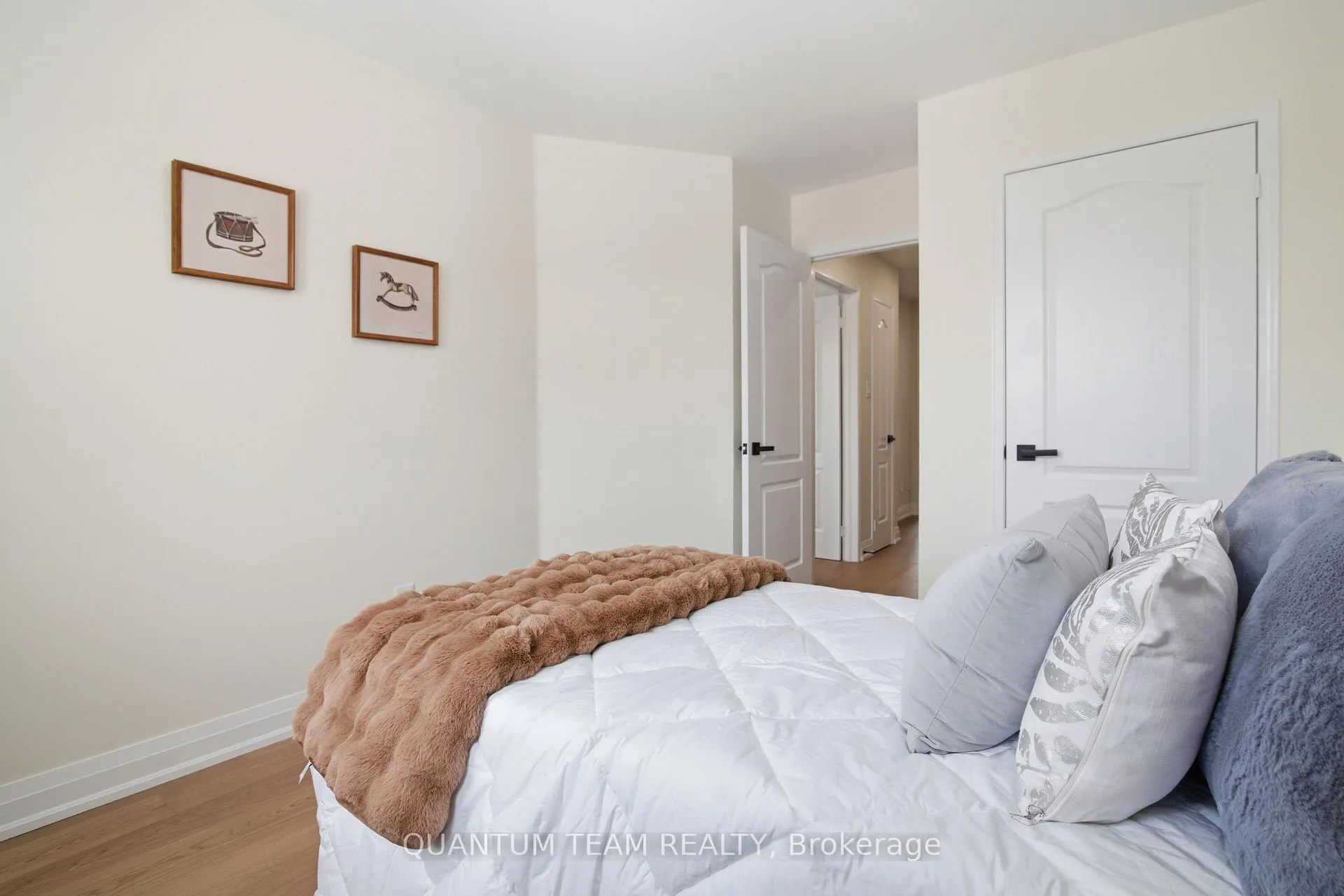 Photo 29 of 14 Arabia Gate, Brampton, Sandringham-Wellington — HOMEH