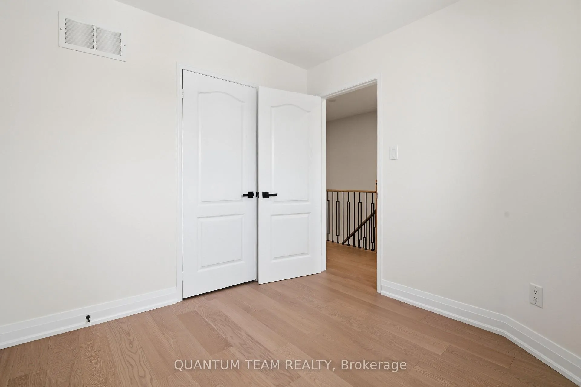 Photo 31 of 14 Arabia Gate, Brampton, Sandringham-Wellington — HOMEH