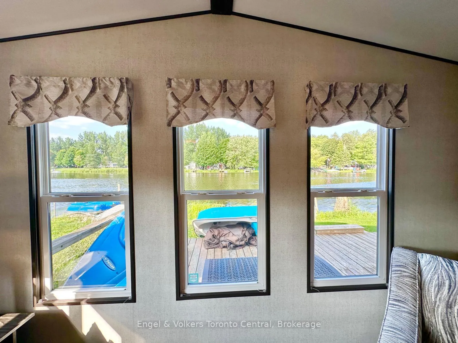 Photo 10 of Unit B8, 7489 Sideroad 5 E, Wellington North, Rural Wellington North — HOMEH