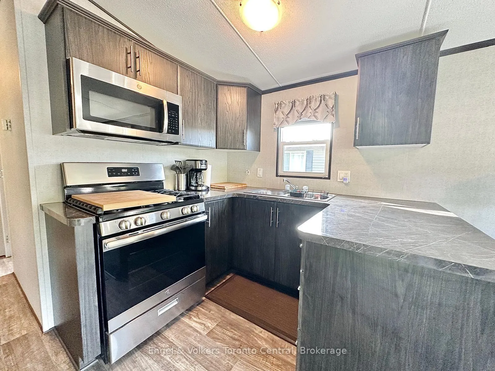 Photo 16 of Unit B8, 7489 Sideroad 5 E, Wellington North, Rural Wellington North — HOMEH
