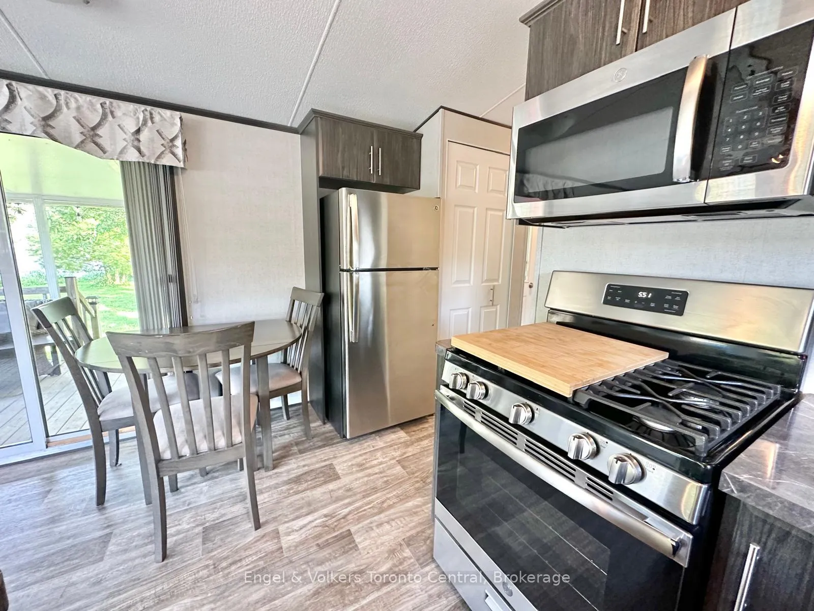 Photo 20 of Unit B8, 7489 Sideroad 5 E, Wellington North, Rural Wellington North — HOMEH