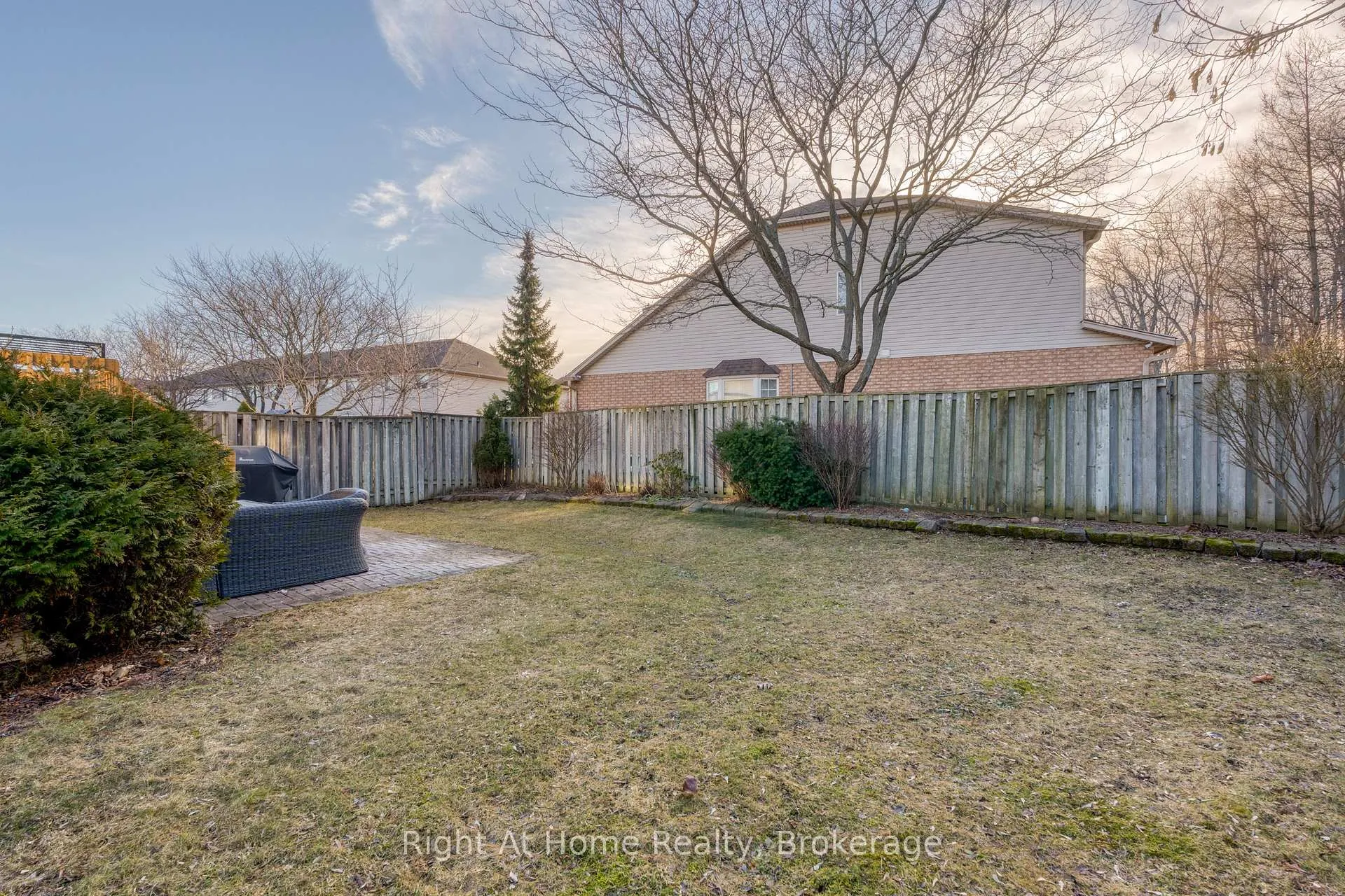 Photo 41 of 198 Gatestone Drive, Hamilton, Stoney Creek Mountain — HOMEH