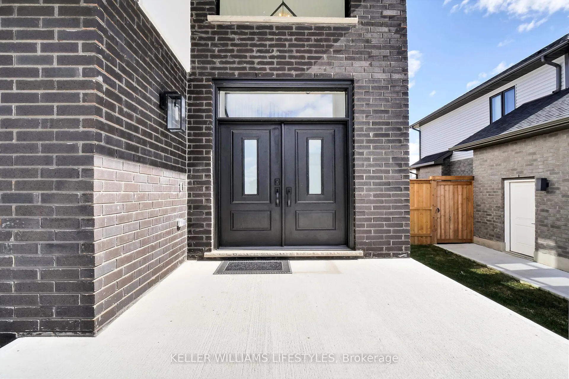 Photo 5 of 104 Crestview Drive, Middlesex Centre, Rural Middlesex Centre — HOMEH