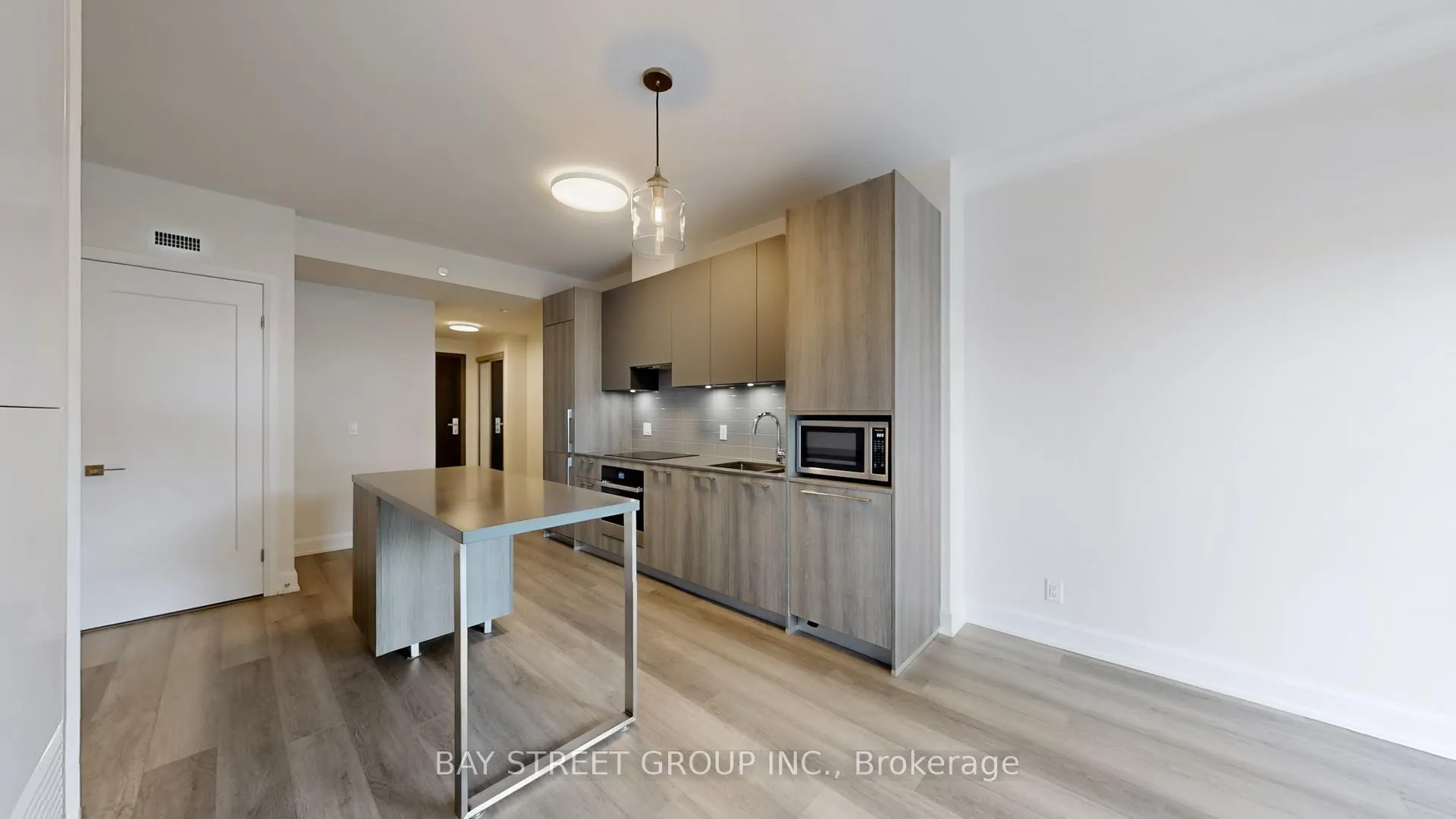 Photo 11 of Unit 202, 18 Water Walk Drive, Markham, Unionville — HOMEH