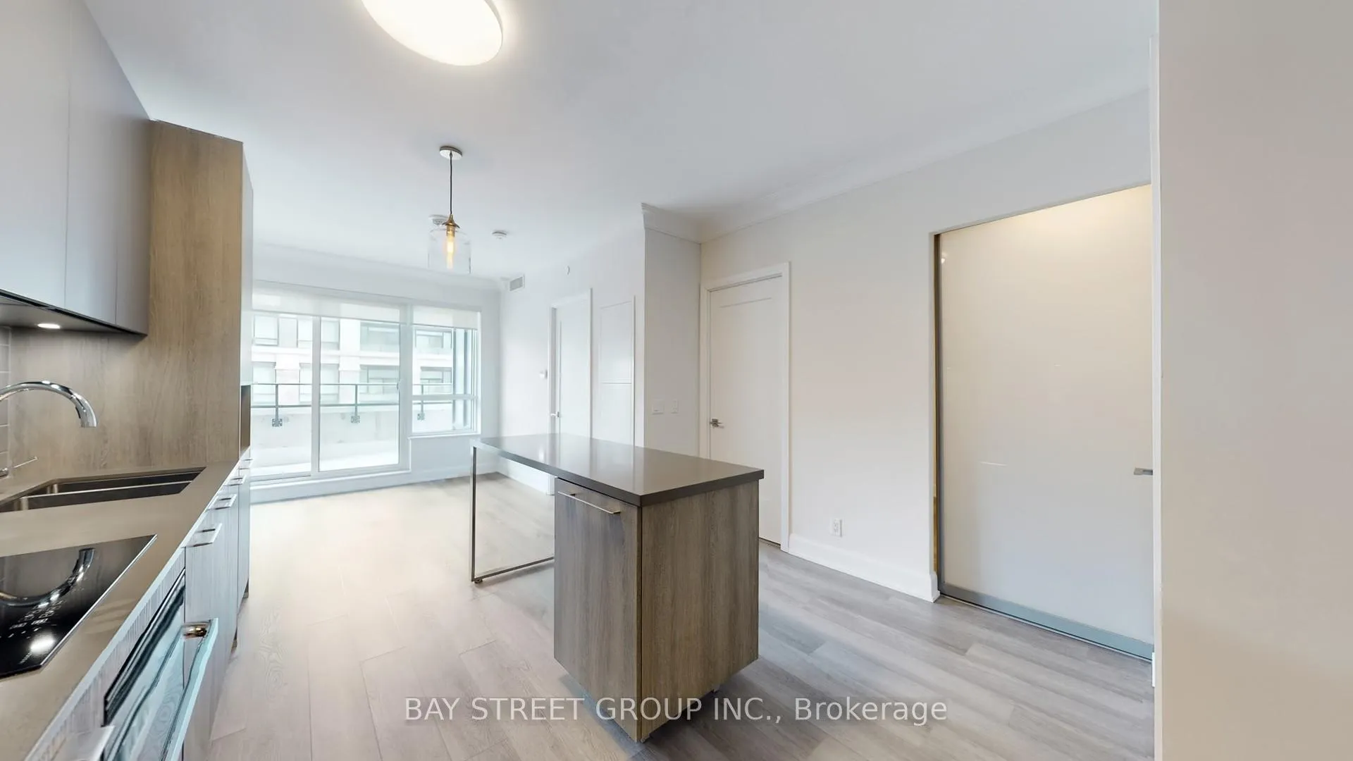 Photo 12 of Unit 202, 18 Water Walk Drive, Markham, Unionville — HOMEH