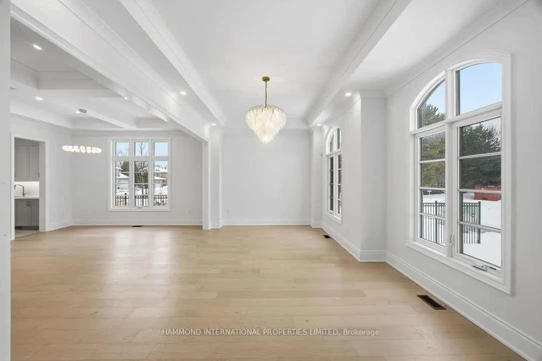 Photo 12 of 9 Lonergan Crescent, North York, Bayview Woods-Steeles — HOMEH